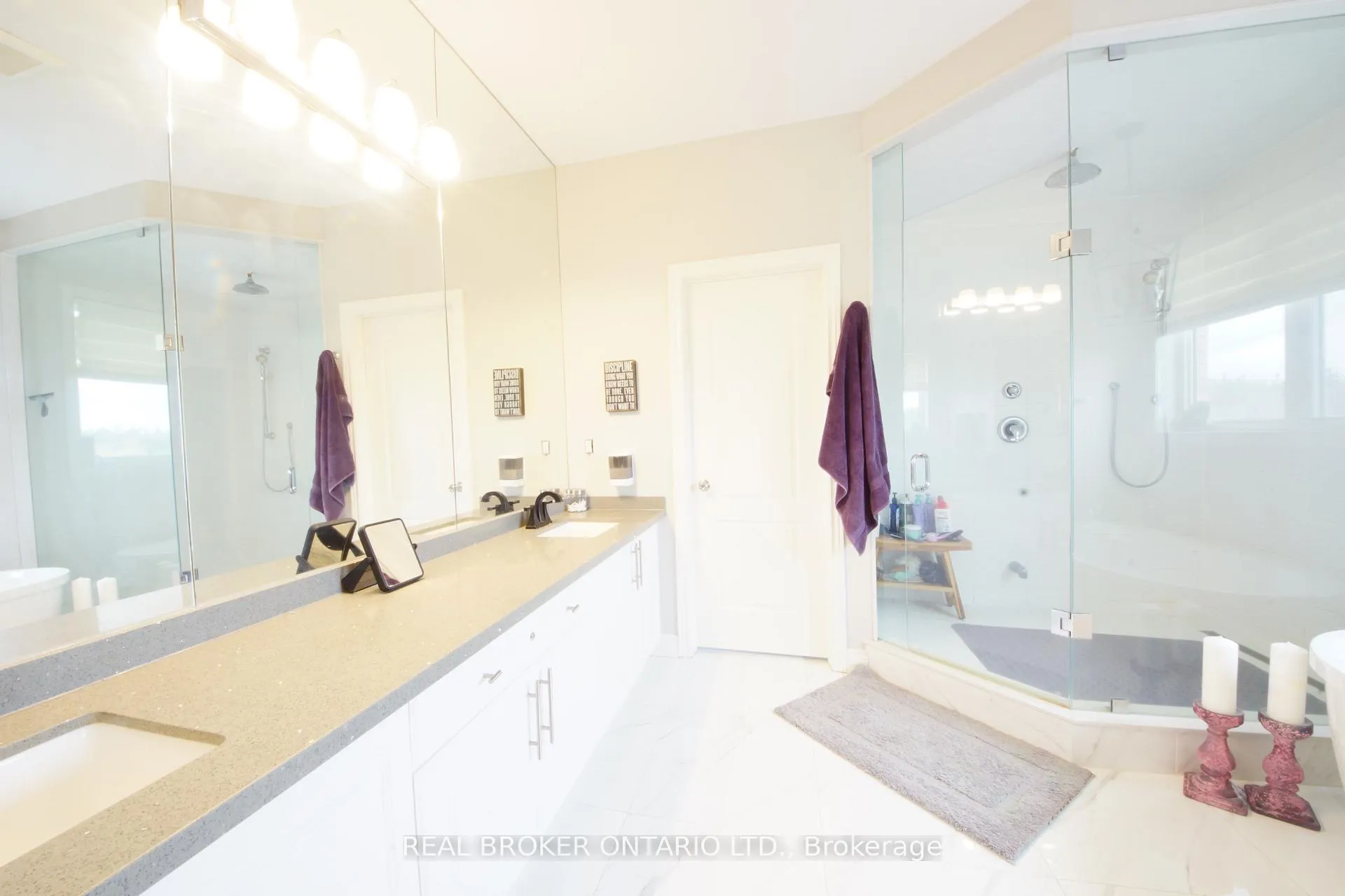 Photo 10 of 100 Trail Boulevard, Springwater, Centre Vespra — HOMEH