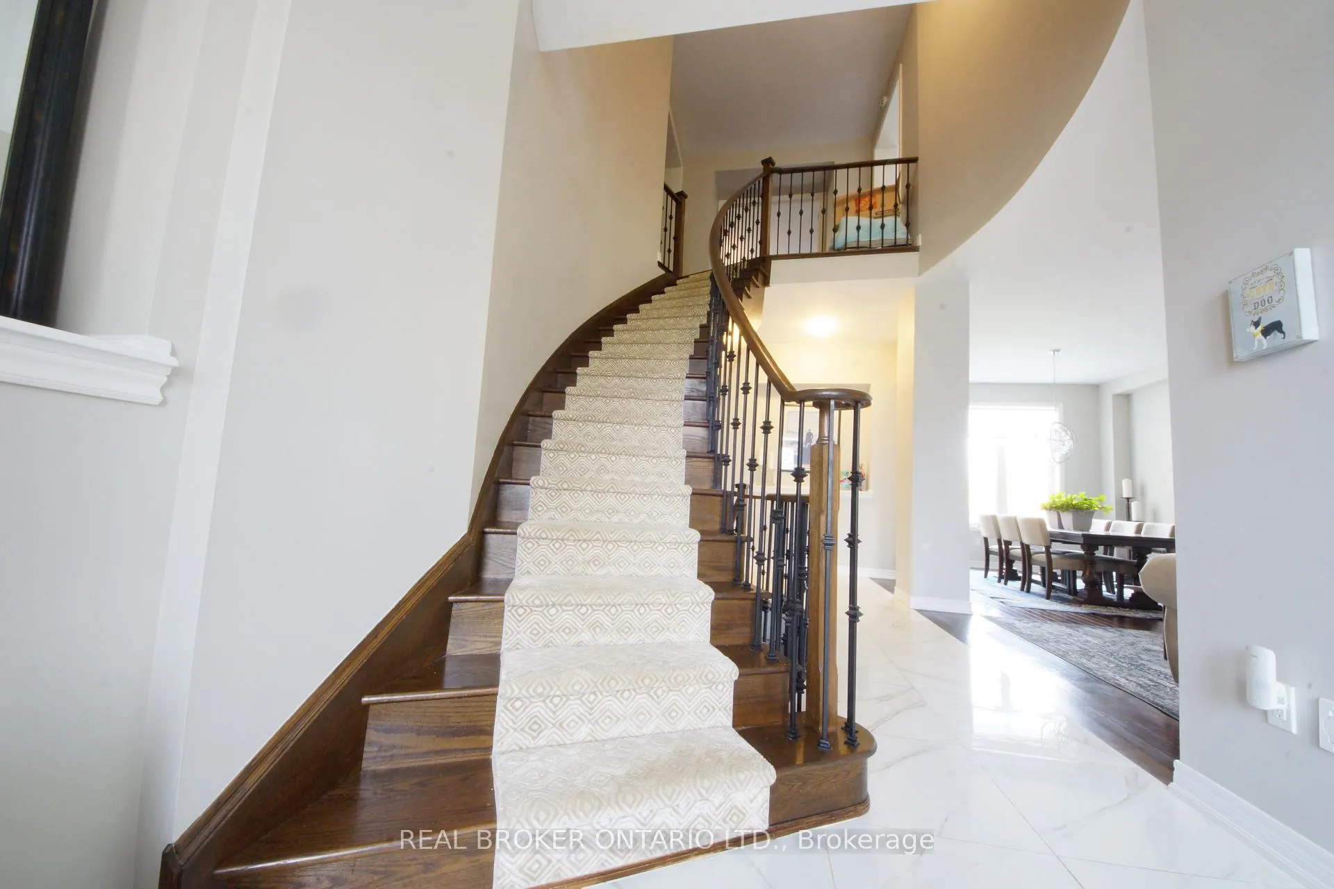 Photo 15 of 100 Trail Boulevard, Springwater, Centre Vespra — HOMEH