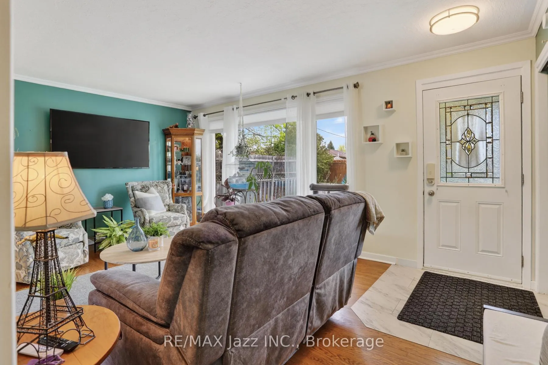 Photo 2 of 1206 Belvedere Avenue, Oshawa, Donevan — HOMEH