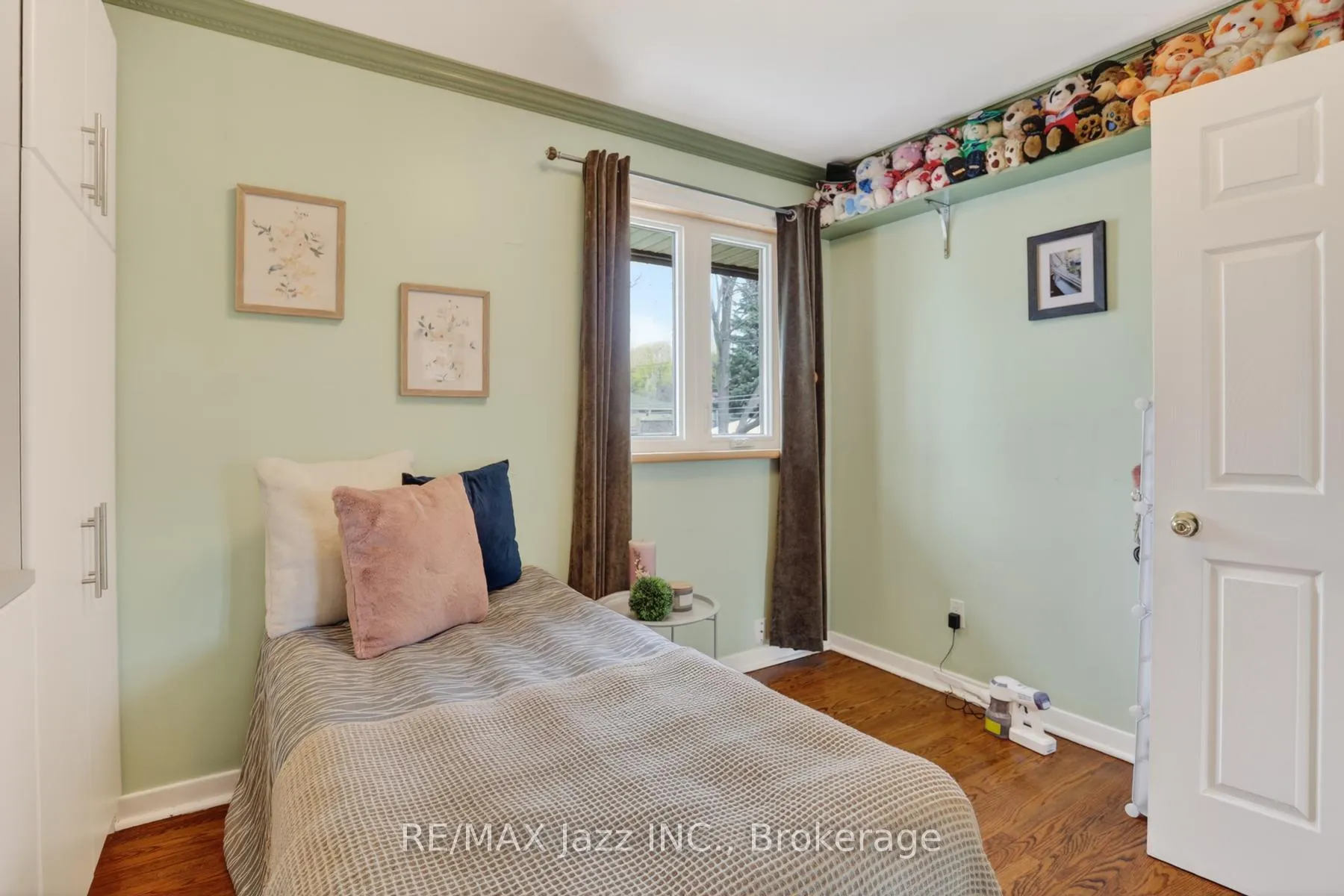 Photo 8 of 1206 Belvedere Avenue, Oshawa, Donevan — HOMEH