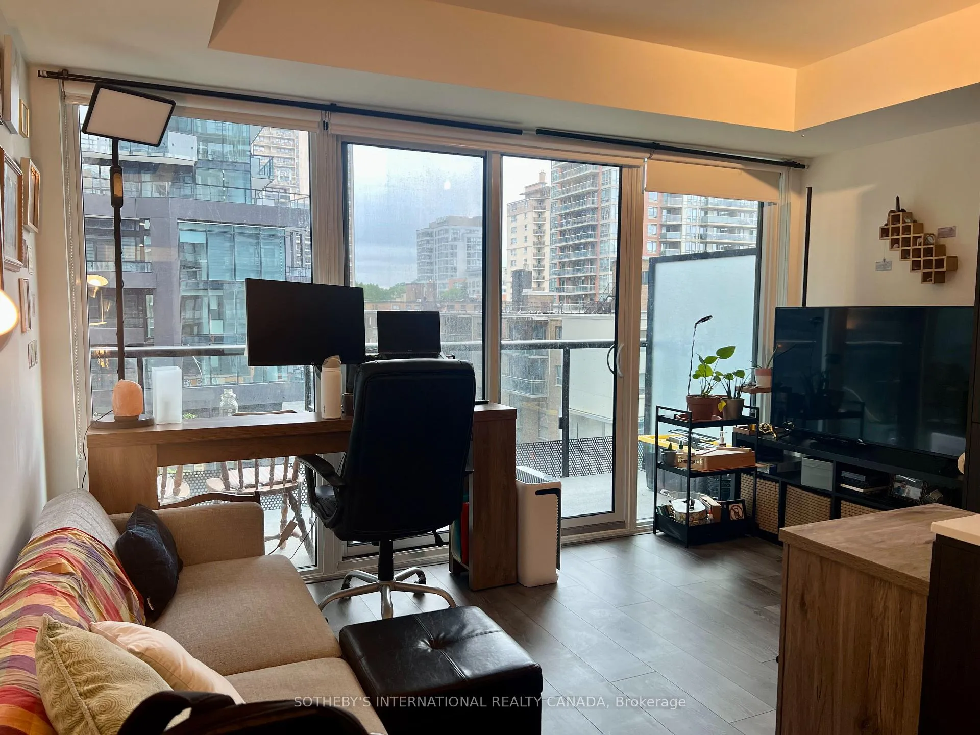 Photo 19 of Unit 404, 117 Broadway Avenue, Toronto, Mount Pleasant West — HOMEH
