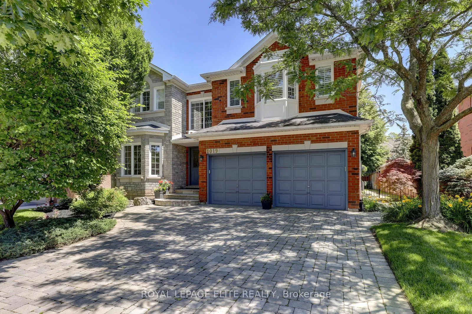 Photo 1 of 1019 Skyvalley Crescent, Oakville, West Oak Trails — HOMEH