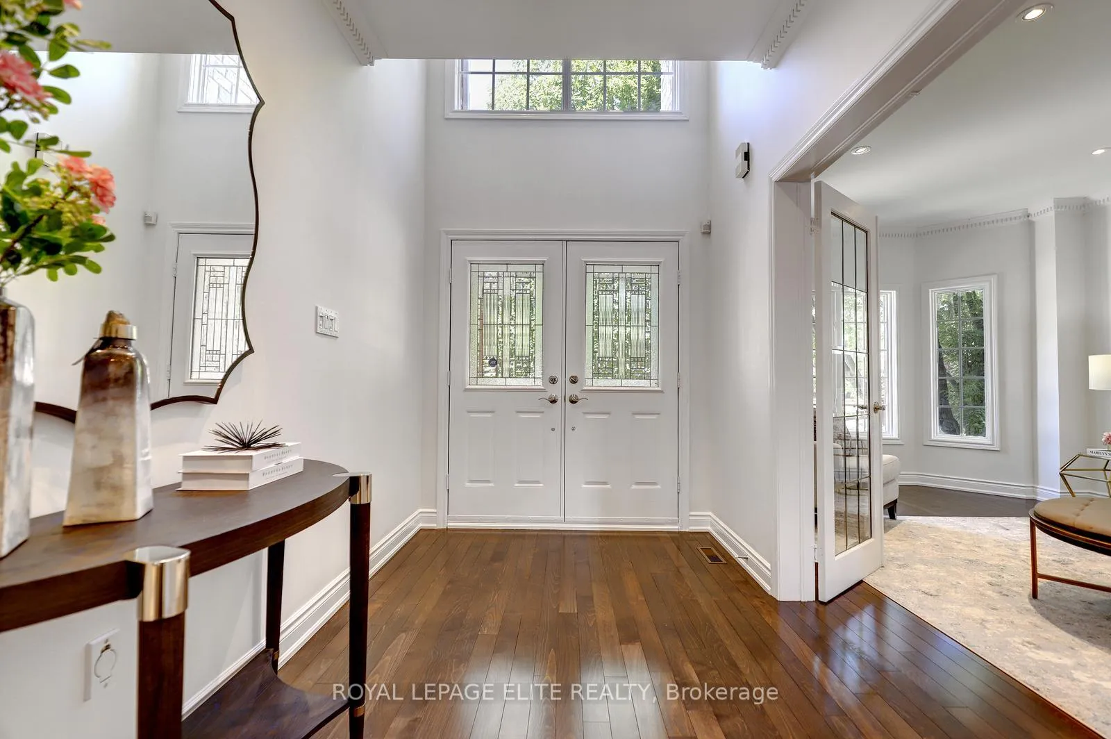 Photo 5 of 1019 Skyvalley Crescent, Oakville, West Oak Trails — HOMEH