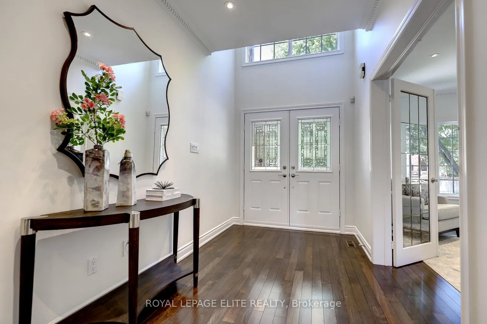 Photo 6 of 1019 Skyvalley Crescent, Oakville, West Oak Trails — HOMEH
