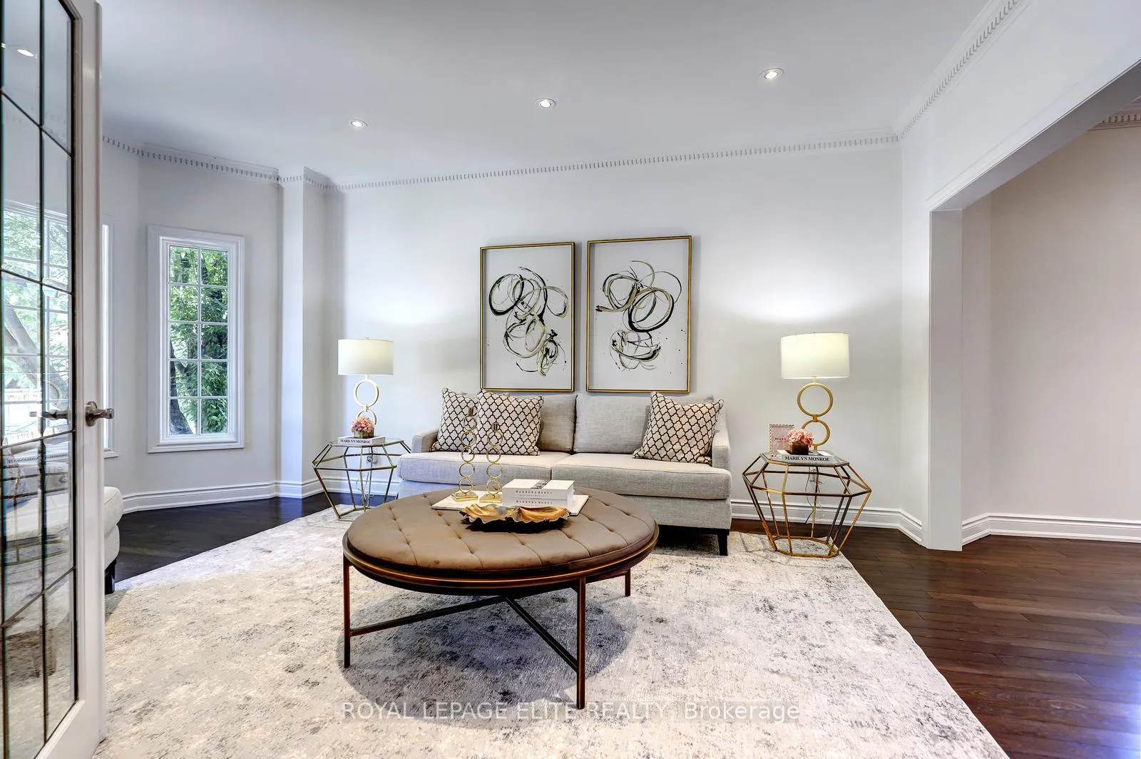 Photo 7 of 1019 Skyvalley Crescent, Oakville, West Oak Trails — HOMEH