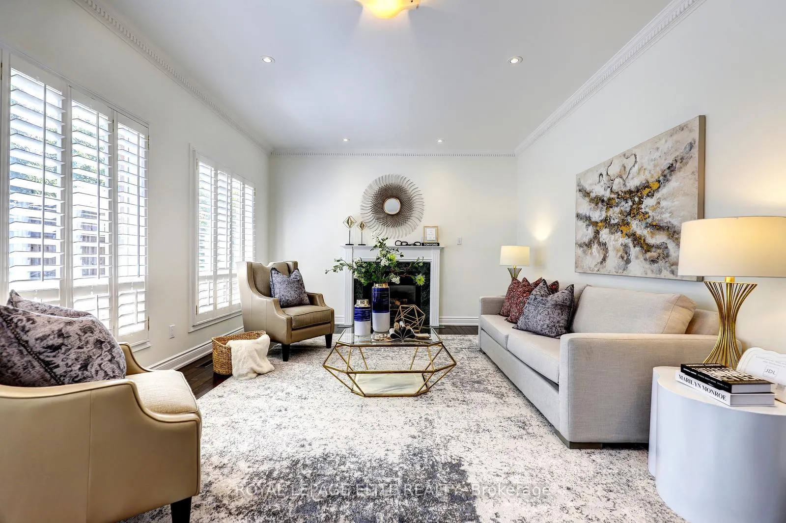 Photo 20 of 1019 Skyvalley Crescent, Oakville, West Oak Trails — HOMEH