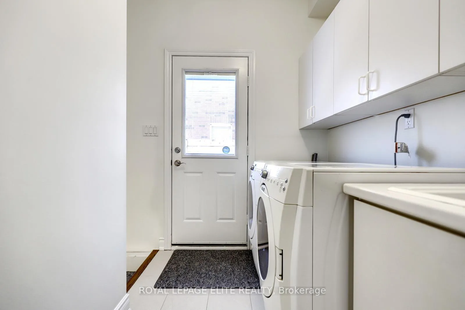 Photo 25 of 1019 Skyvalley Crescent, Oakville, West Oak Trails — HOMEH