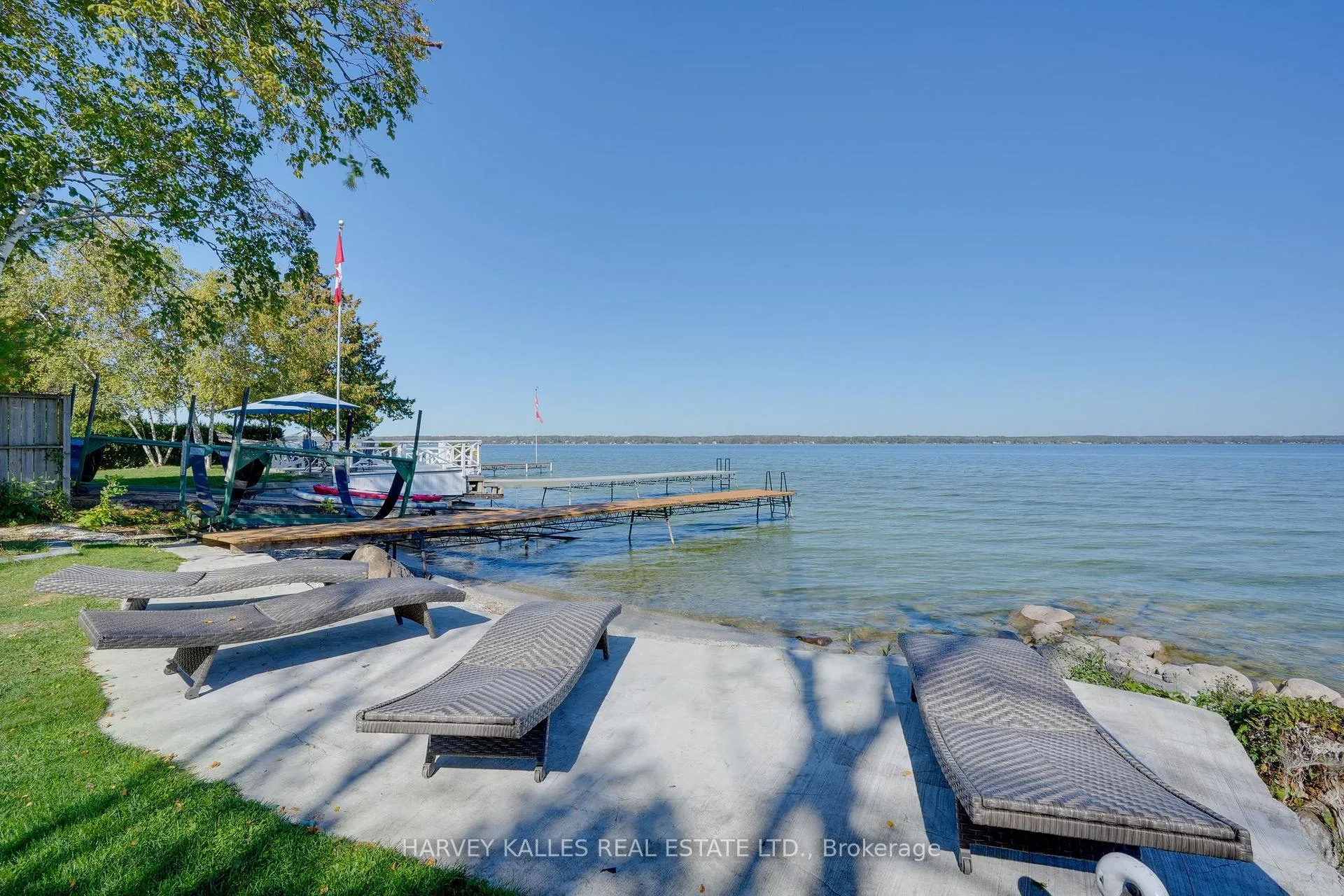 Photo 8 of 72 Lakeside Drive, Innisfil, Rural Innisfil — HOMEH