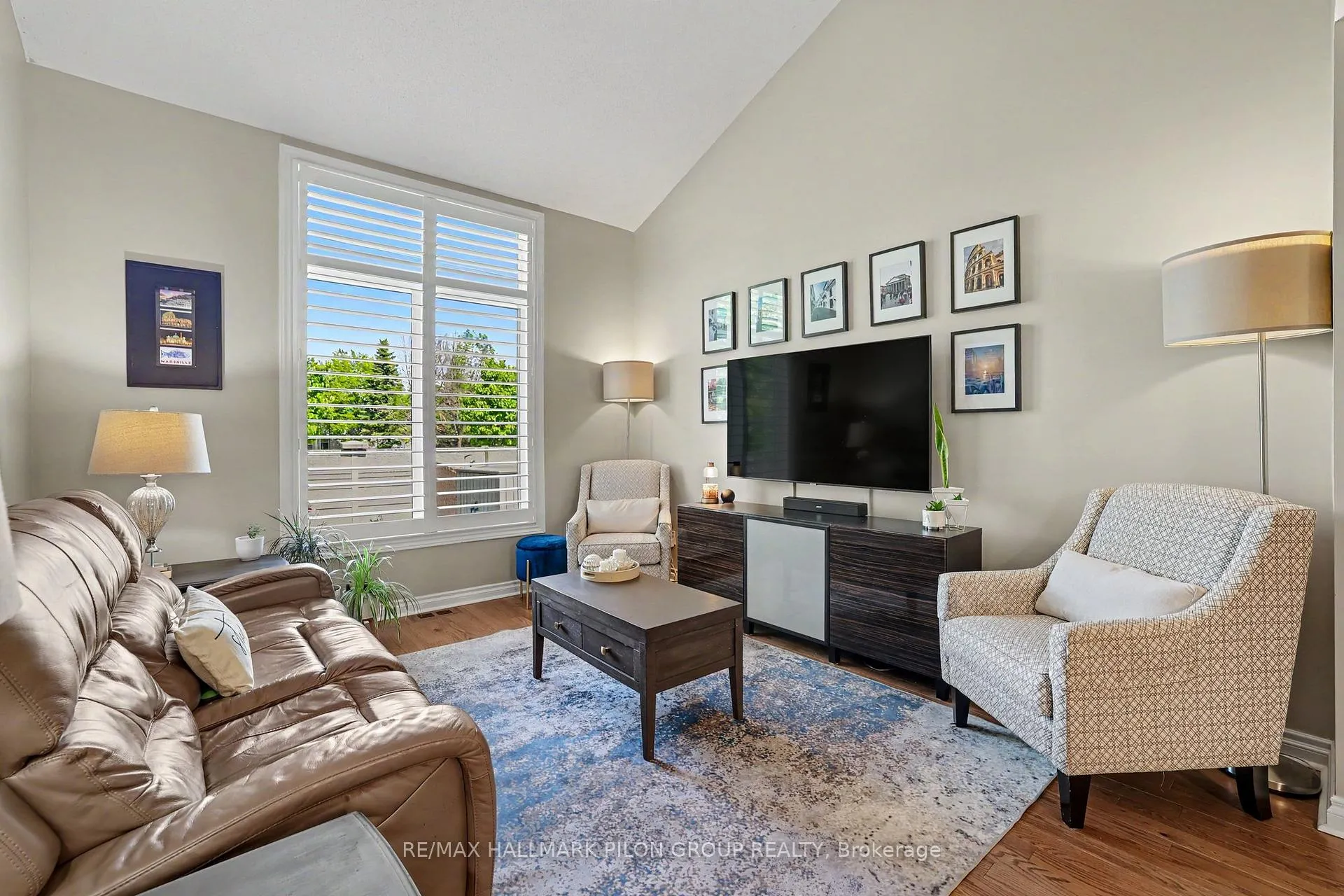 Photo 3 of 1075 Marchant Drive, Ottawa, Avalon East — HOMEH