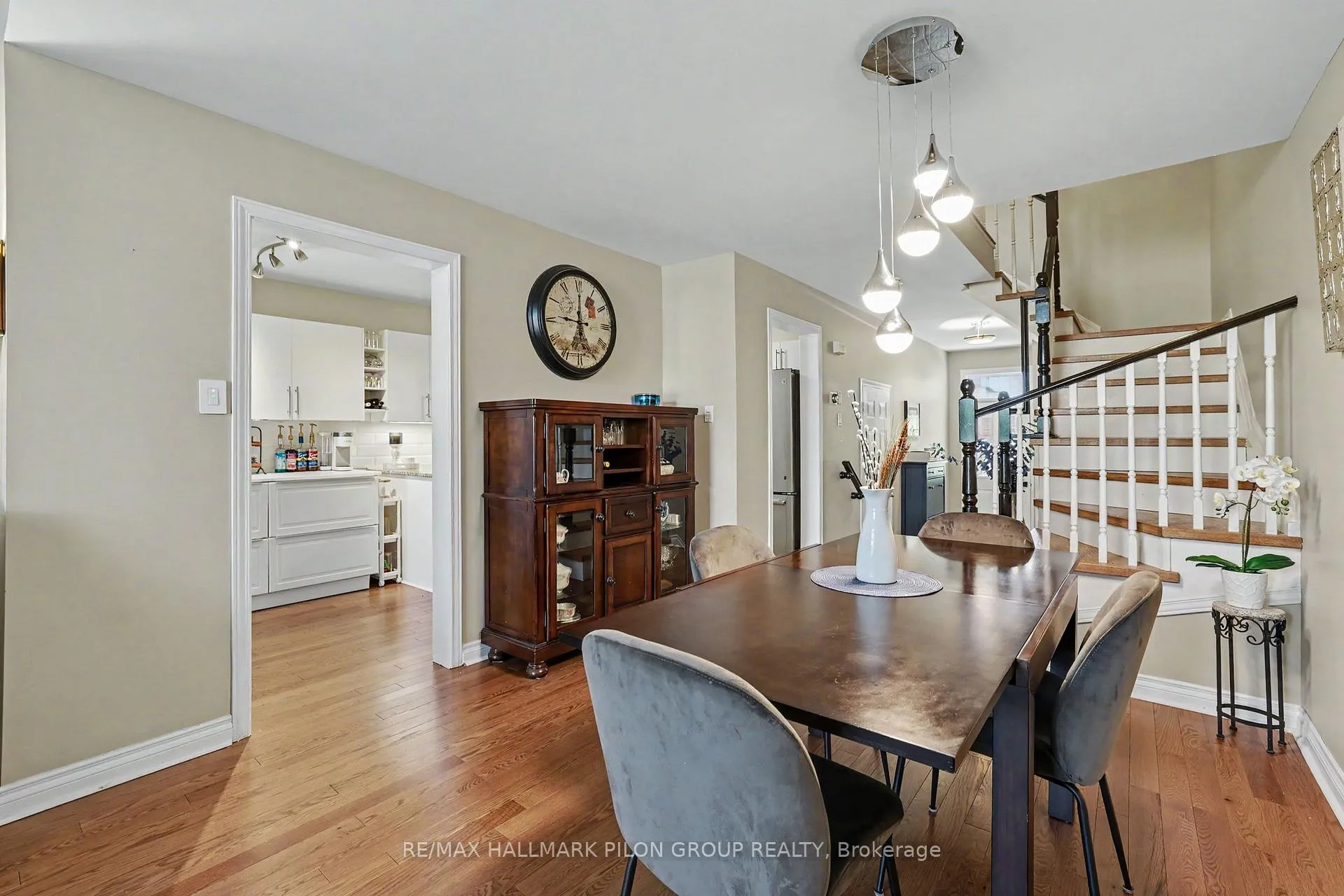 Photo 6 of 1075 Marchant Drive, Ottawa, Avalon East — HOMEH