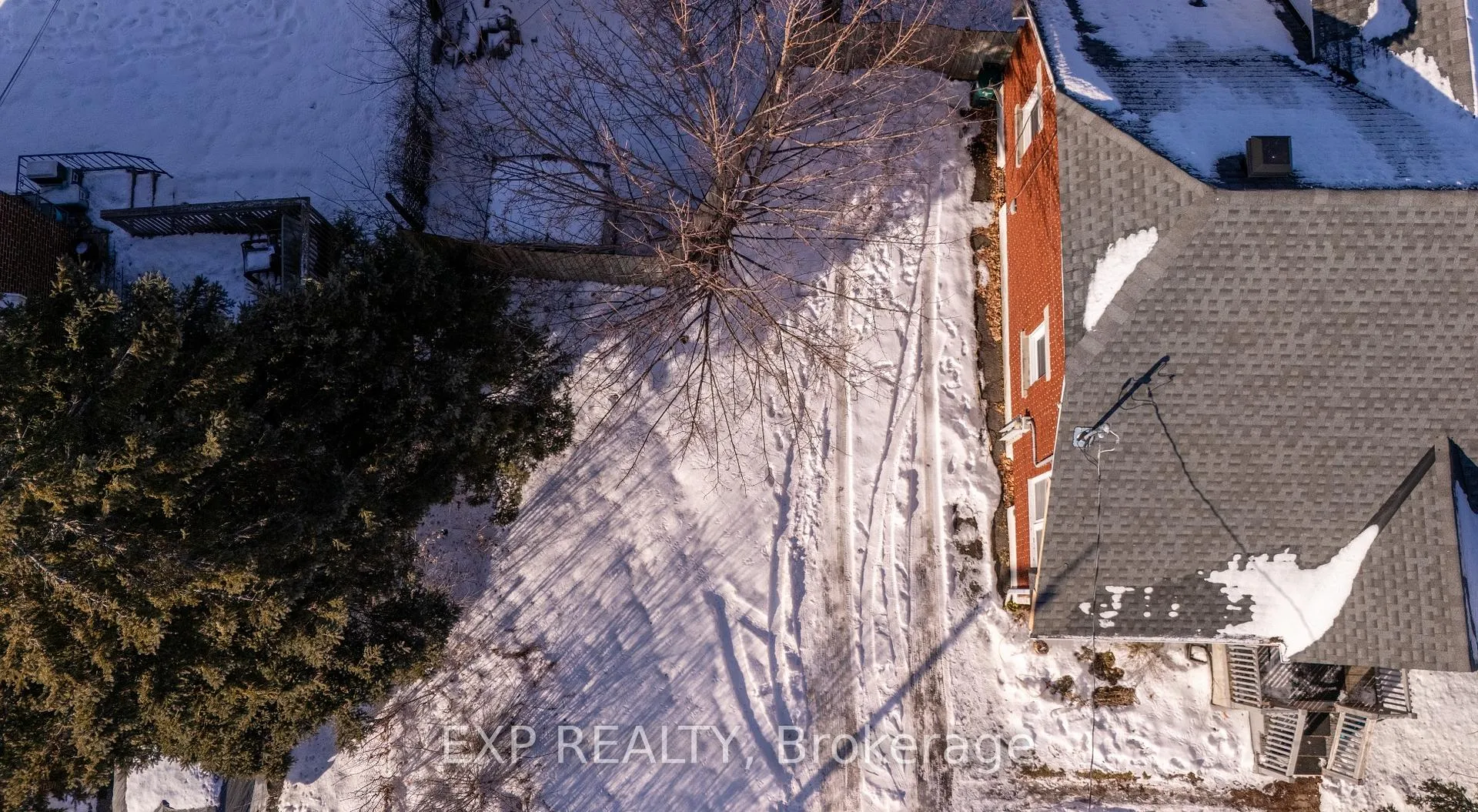 Photo 11 of 1333 Kitchener Avenue, Ottawa, Ellwood — HOMEH