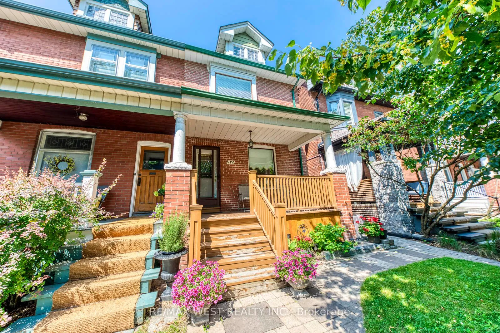 Photo 2 of 170 Pacific Avenue, Toronto, High Park North — HOMEH