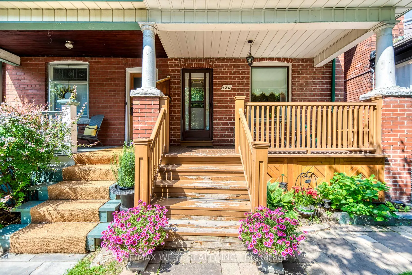 Photo 3 of 170 Pacific Avenue, Toronto, High Park North — HOMEH