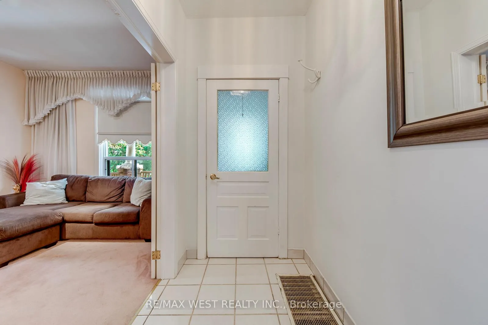 Photo 6 of 170 Pacific Avenue, Toronto, High Park North — HOMEH