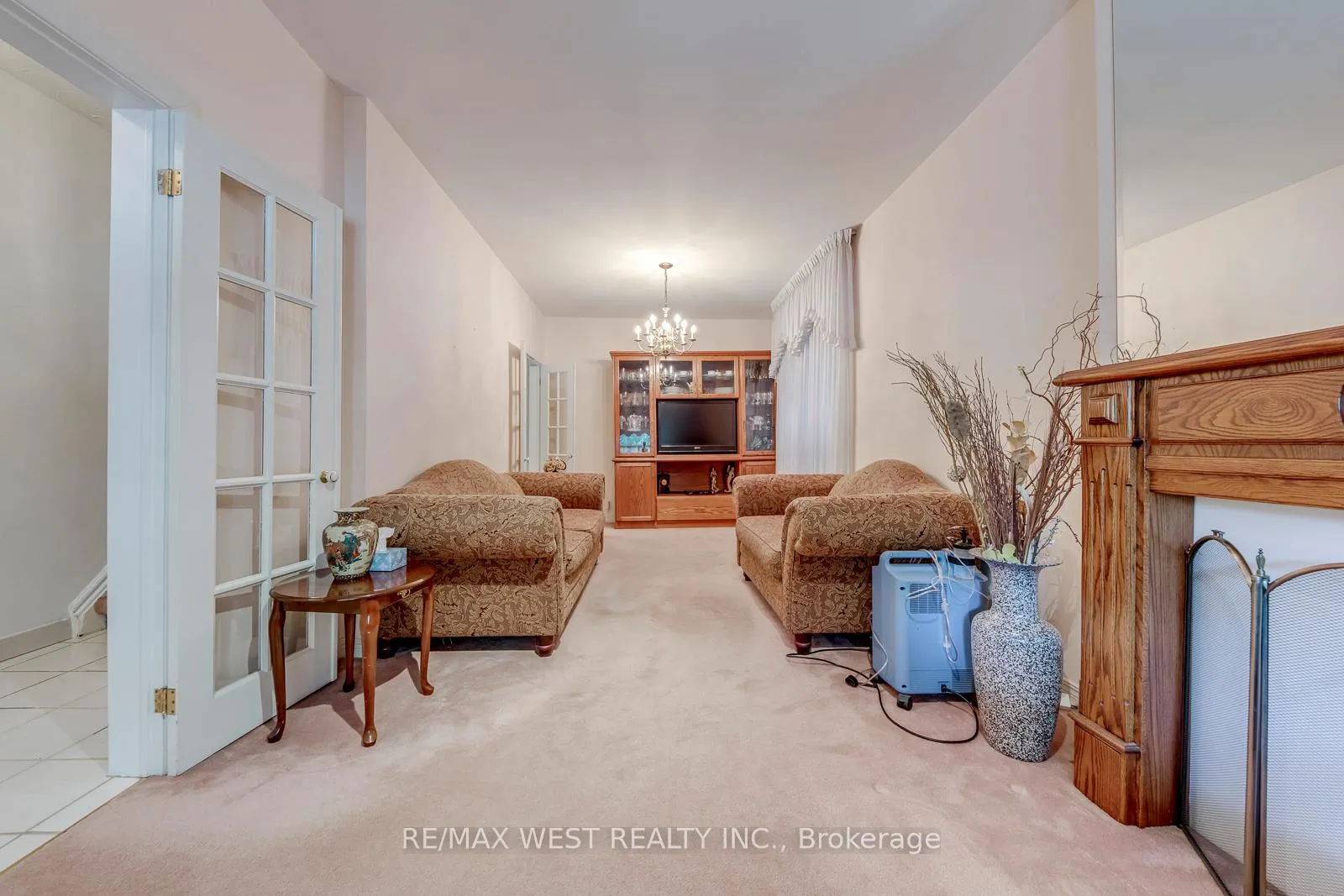 Photo 10 of 170 Pacific Avenue, Toronto, High Park North — HOMEH
