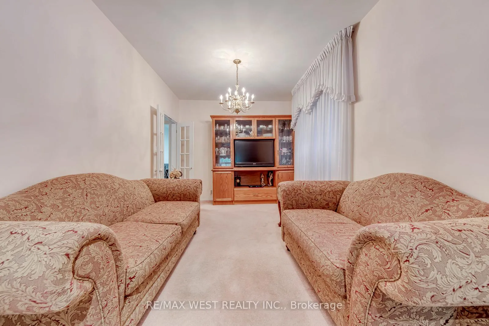 Photo 12 of 170 Pacific Avenue, Toronto, High Park North — HOMEH