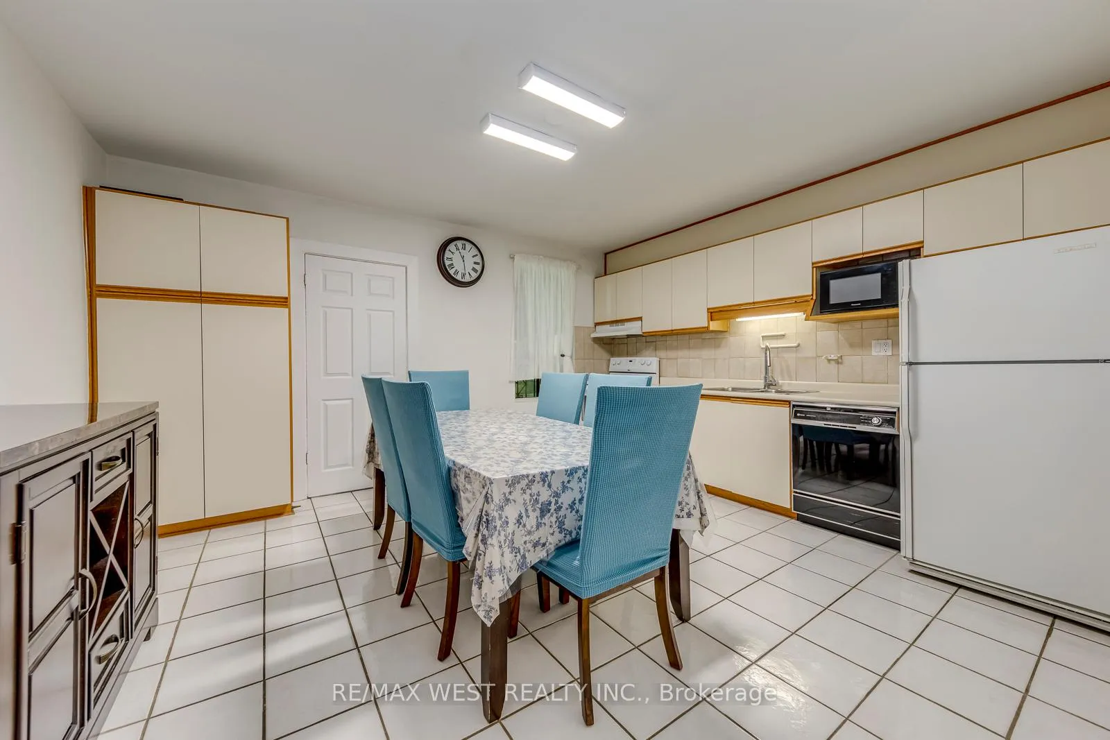 Photo 15 of 170 Pacific Avenue, Toronto, High Park North — HOMEH