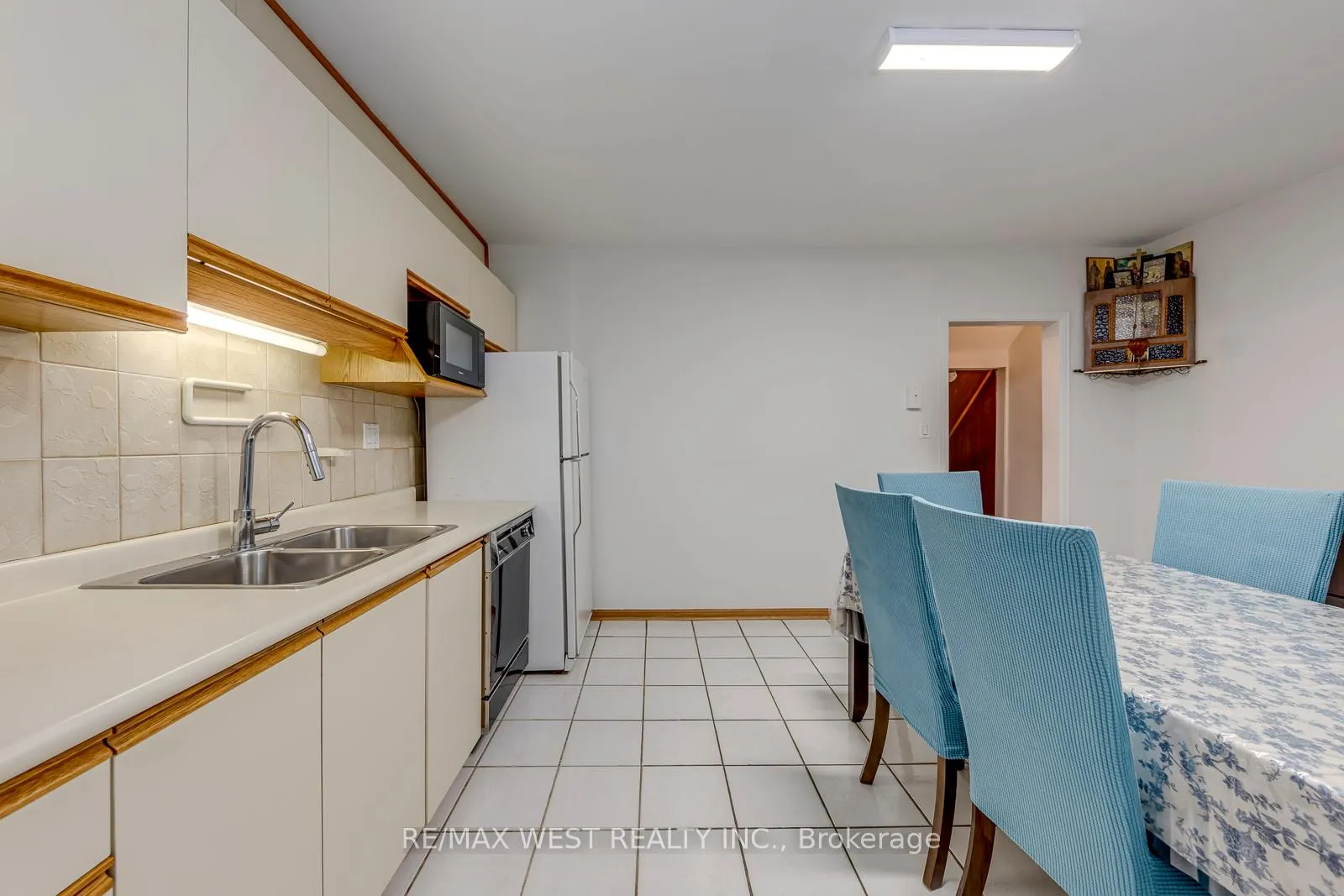 Photo 19 of 170 Pacific Avenue, Toronto, High Park North — HOMEH