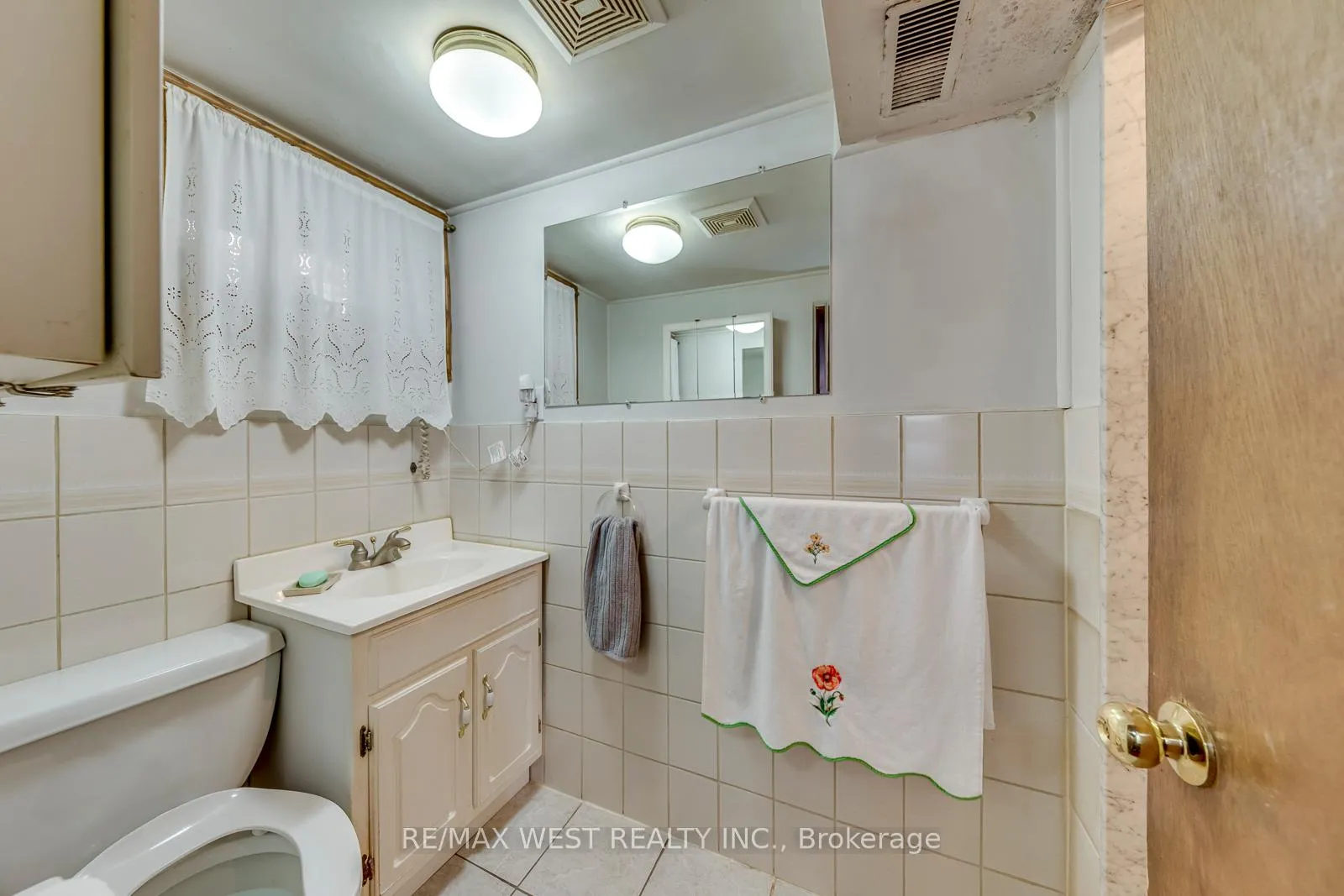 Photo 39 of 170 Pacific Avenue, Toronto, High Park North — HOMEH