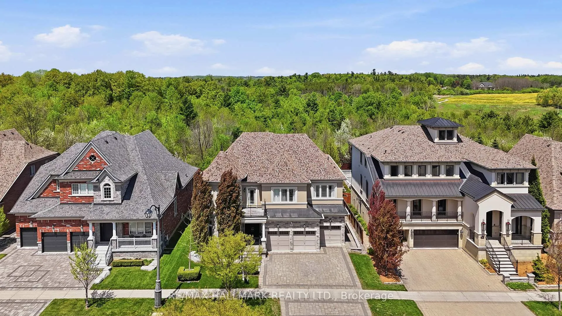 Photo 1 of 24 Bluff Trail, King, Nobleton — HOMEH