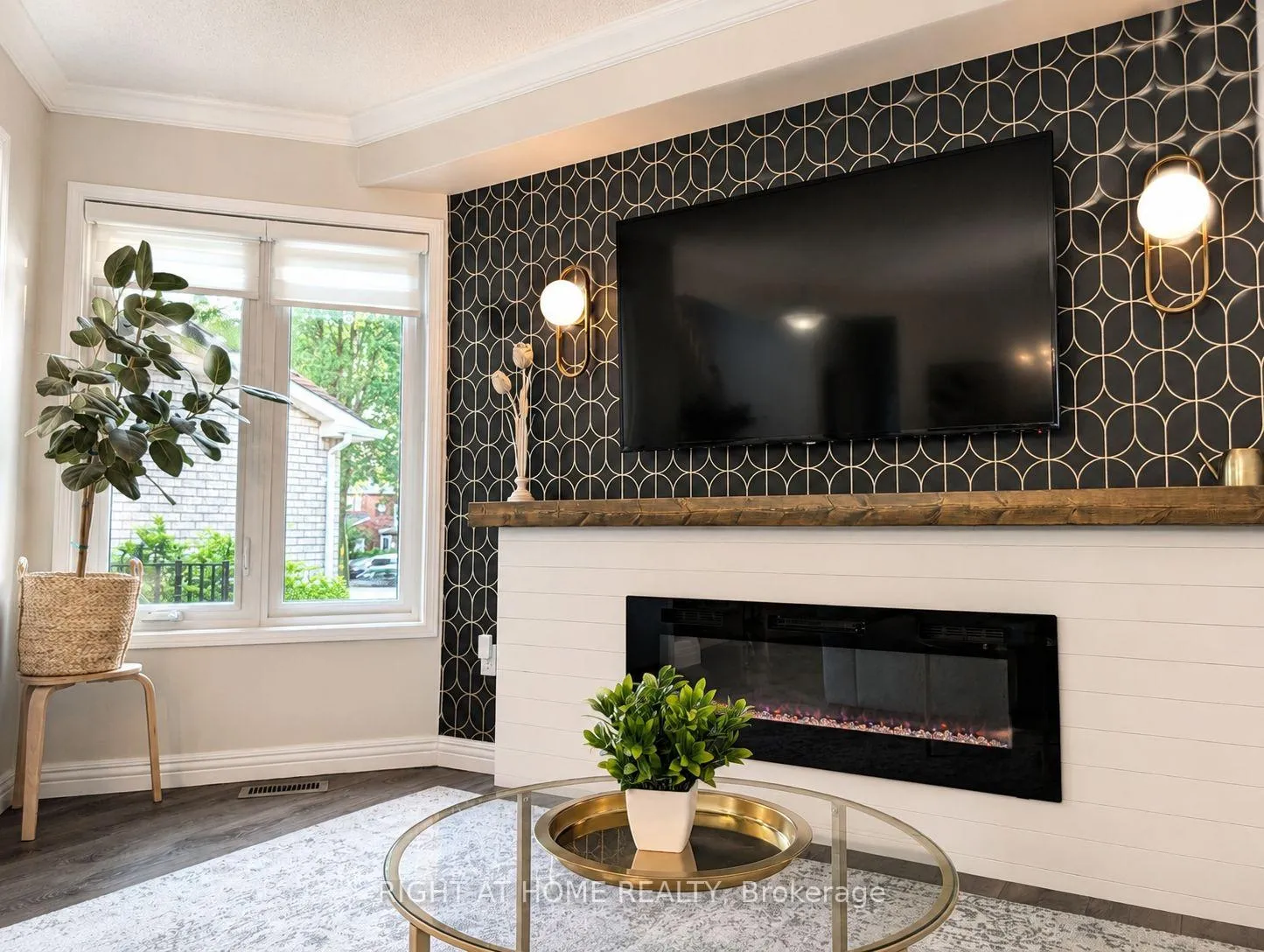 Photo 8 of 267 Pinnacle Trail, Aurora, Bayview Wellington — HOMEH