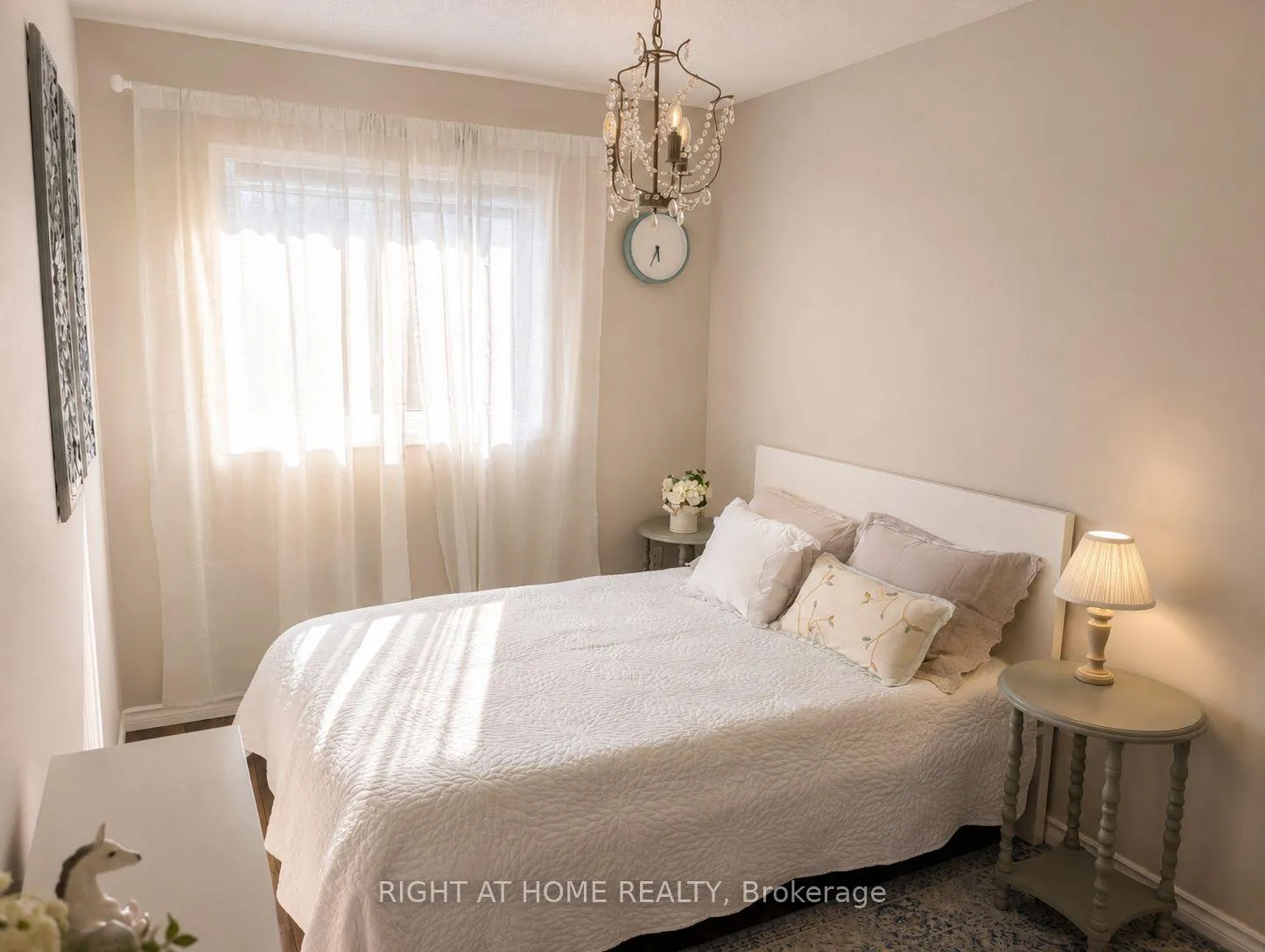 Photo 24 of 267 Pinnacle Trail, Aurora, Bayview Wellington — HOMEH
