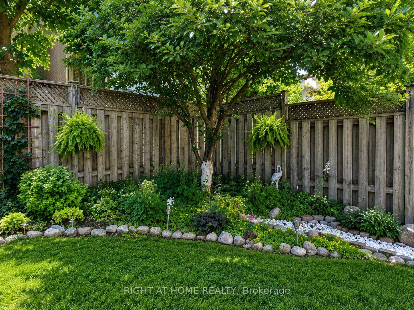 Photo 30 of 267 Pinnacle Trail, Aurora, Bayview Wellington — HOMEH