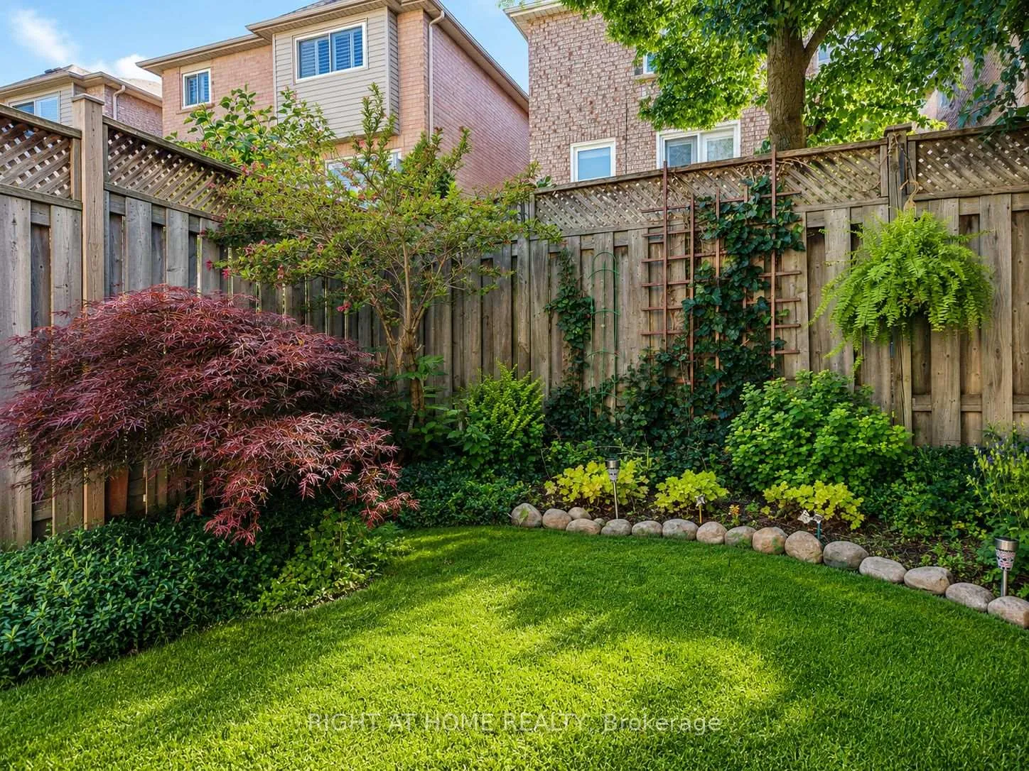 Photo 32 of 267 Pinnacle Trail, Aurora, Bayview Wellington — HOMEH