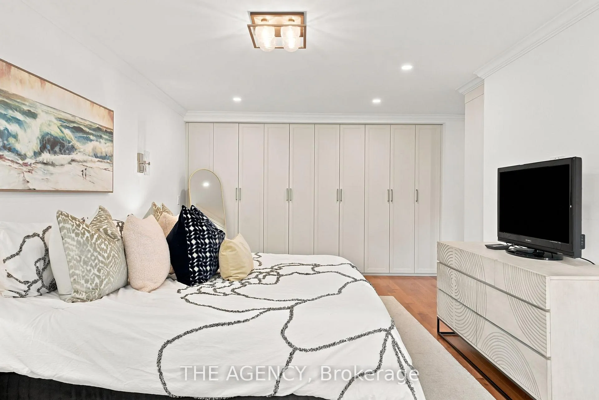 Photo 17 of 418 Soudan Avenue, Toronto, Mount Pleasant East — HOMEH