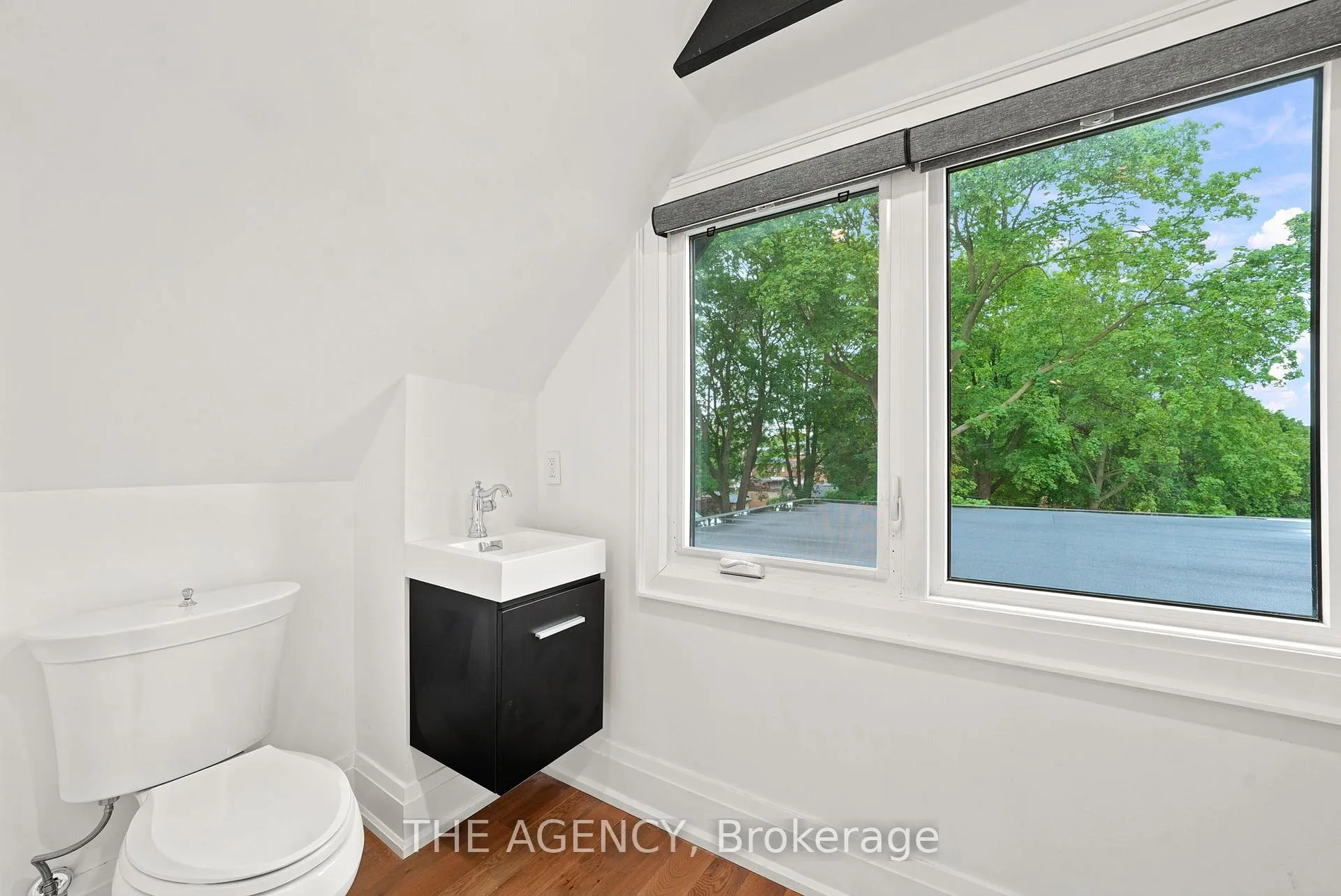 Photo 26 of 418 Soudan Avenue, Toronto, Mount Pleasant East — HOMEH