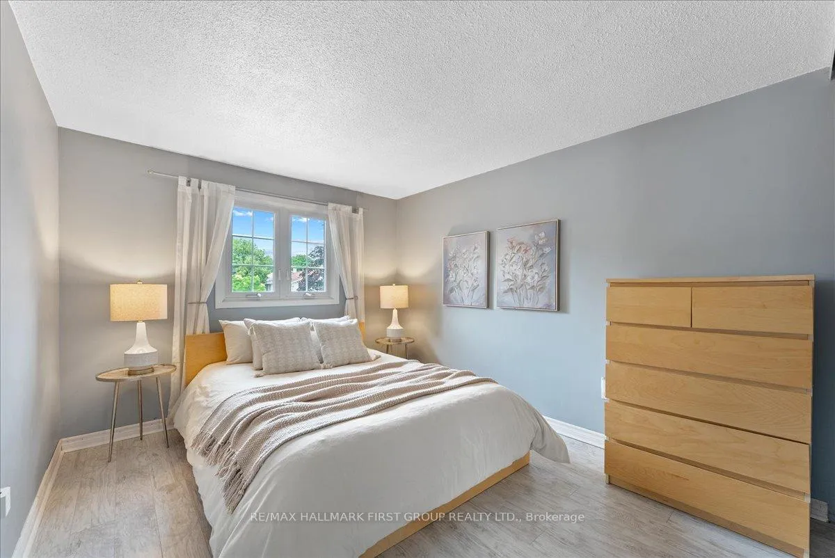 Photo 20 of 1751 Foleyet Crescent, Pickering, Liverpool — HOMEH