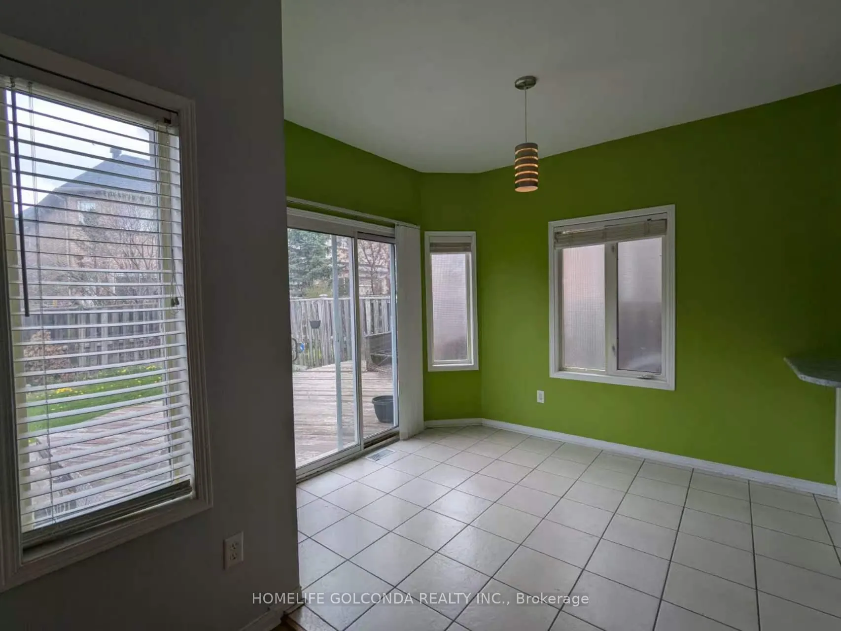 Photo 3 of 56 Elmrill Road, Markham, Berczy — HOMEH