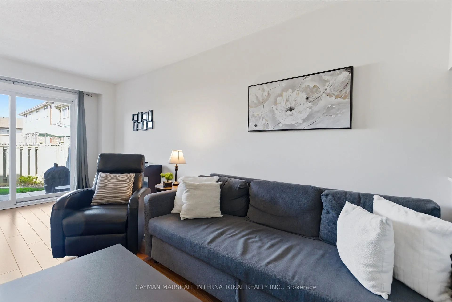 Photo 5 of 44 Jenkins Lane, Ajax, South East — HOMEH