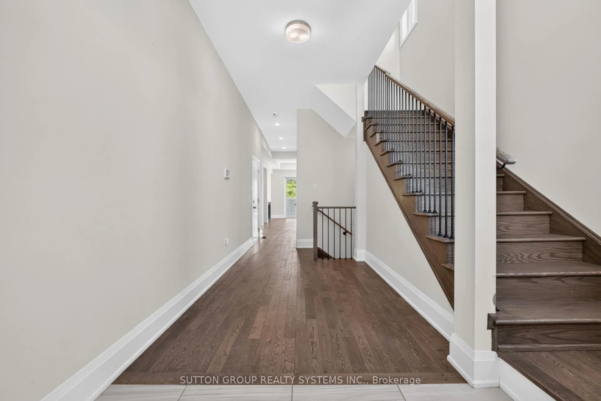 Photo 4 of 598 Kleinburg Summit Way, Vaughan, Kleinburg — HOMEH