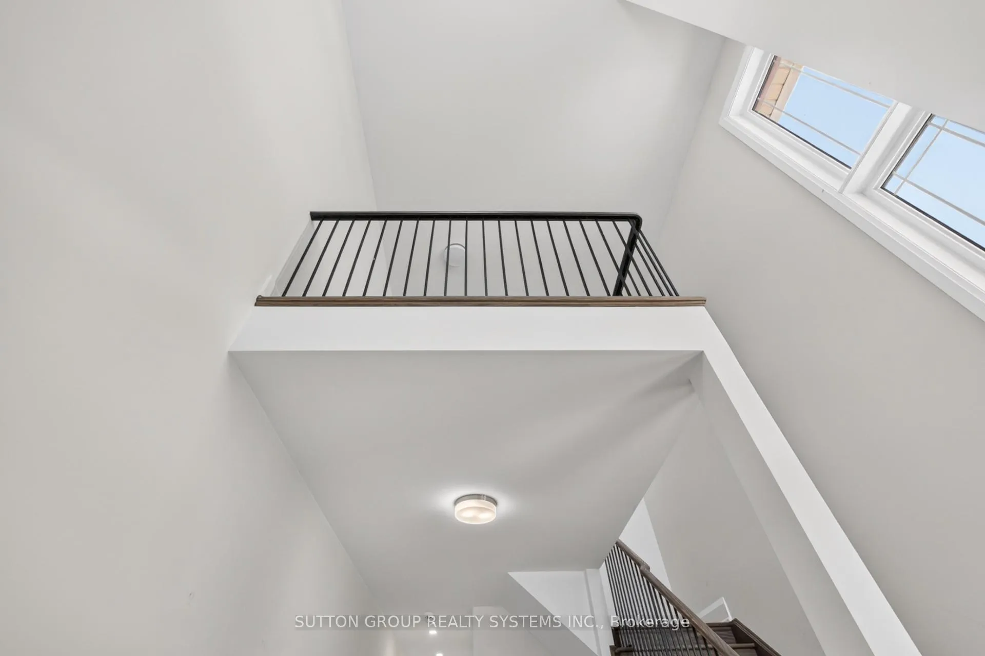 Photo 5 of 598 Kleinburg Summit Way, Vaughan, Kleinburg — HOMEH
