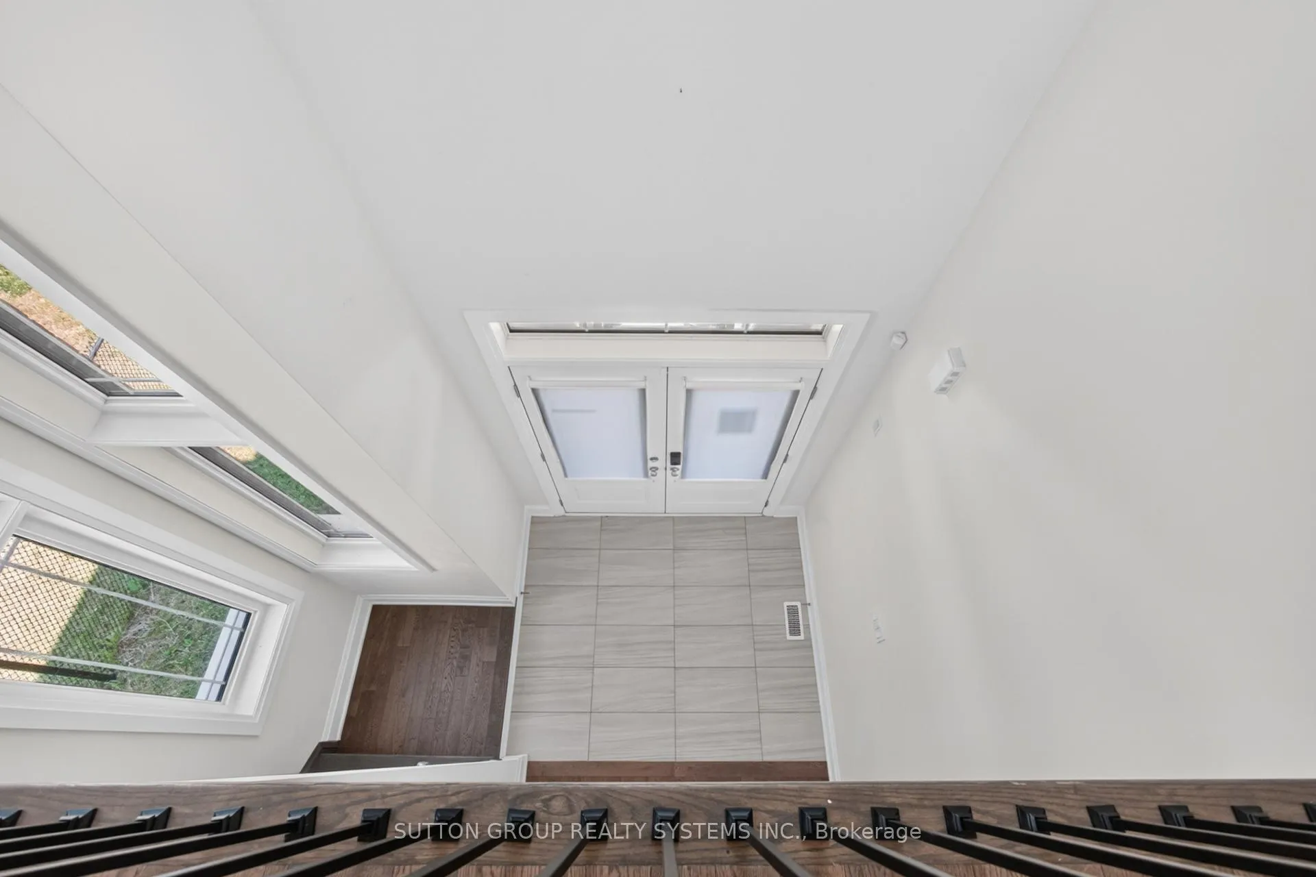 Photo 6 of 598 Kleinburg Summit Way, Vaughan, Kleinburg — HOMEH