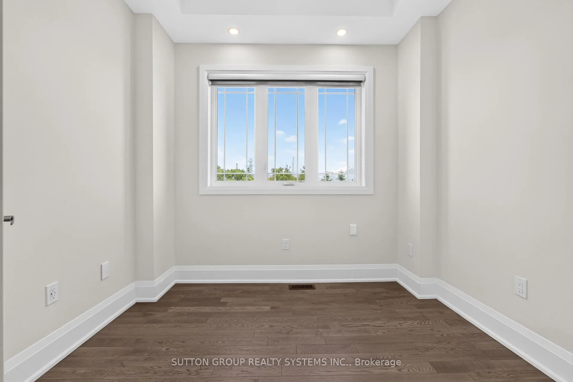 Photo 8 of 598 Kleinburg Summit Way, Vaughan, Kleinburg — HOMEH