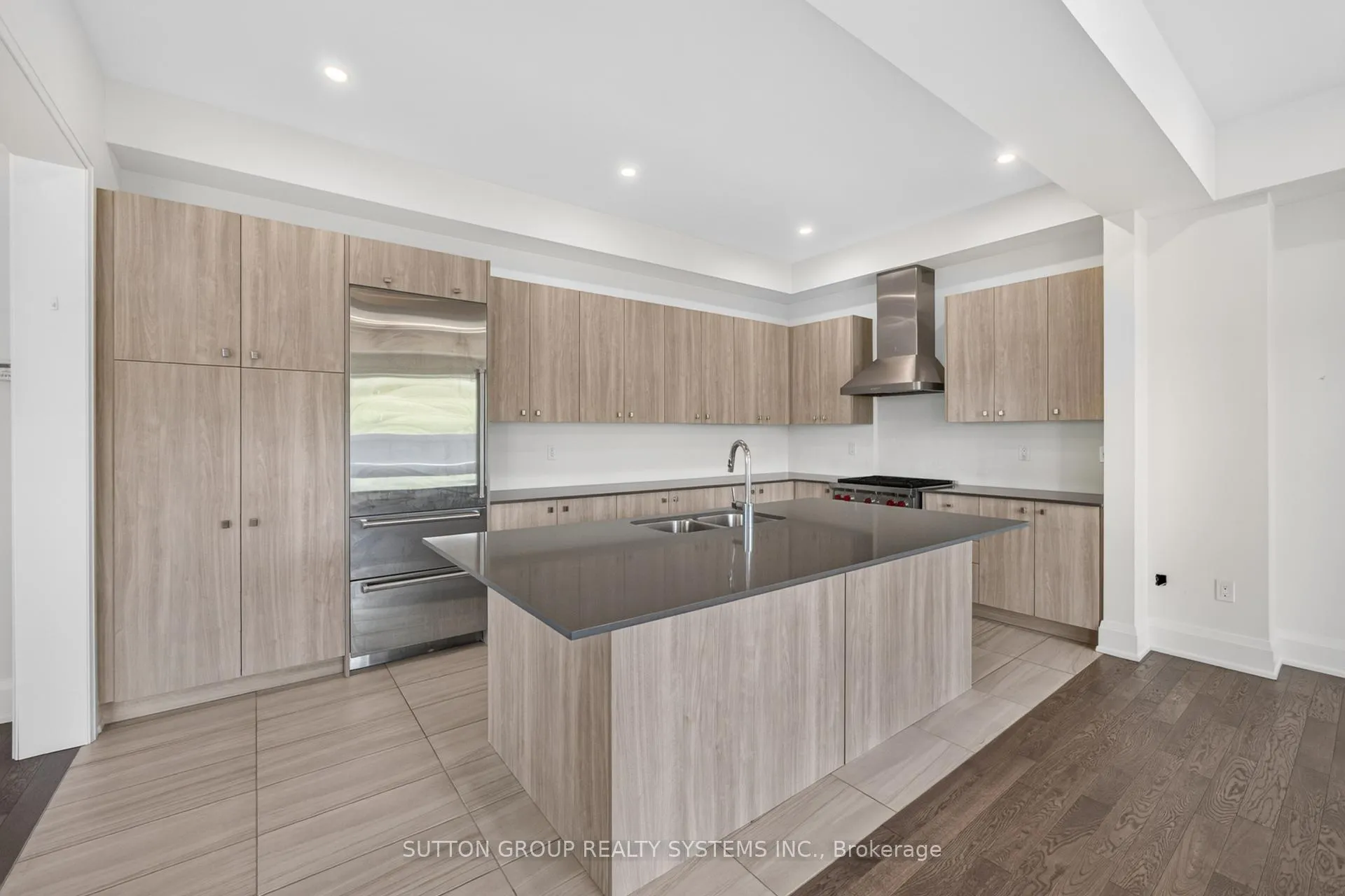 Photo 13 of 598 Kleinburg Summit Way, Vaughan, Kleinburg — HOMEH