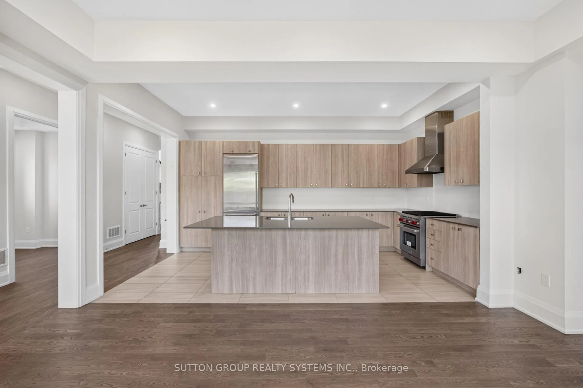 Photo 18 of 598 Kleinburg Summit Way, Vaughan, Kleinburg — HOMEH