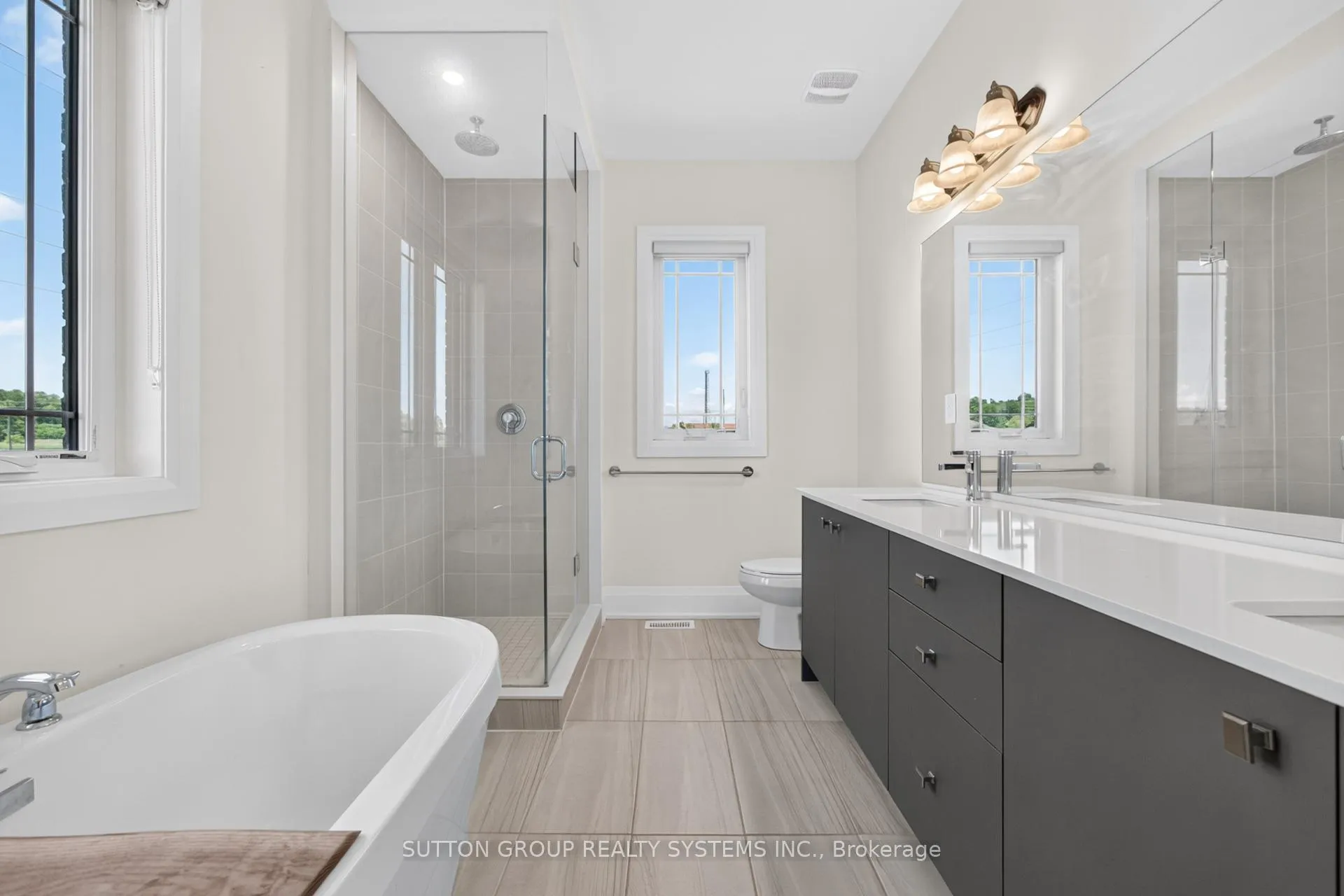 Photo 41 of 598 Kleinburg Summit Way, Vaughan, Kleinburg — HOMEH