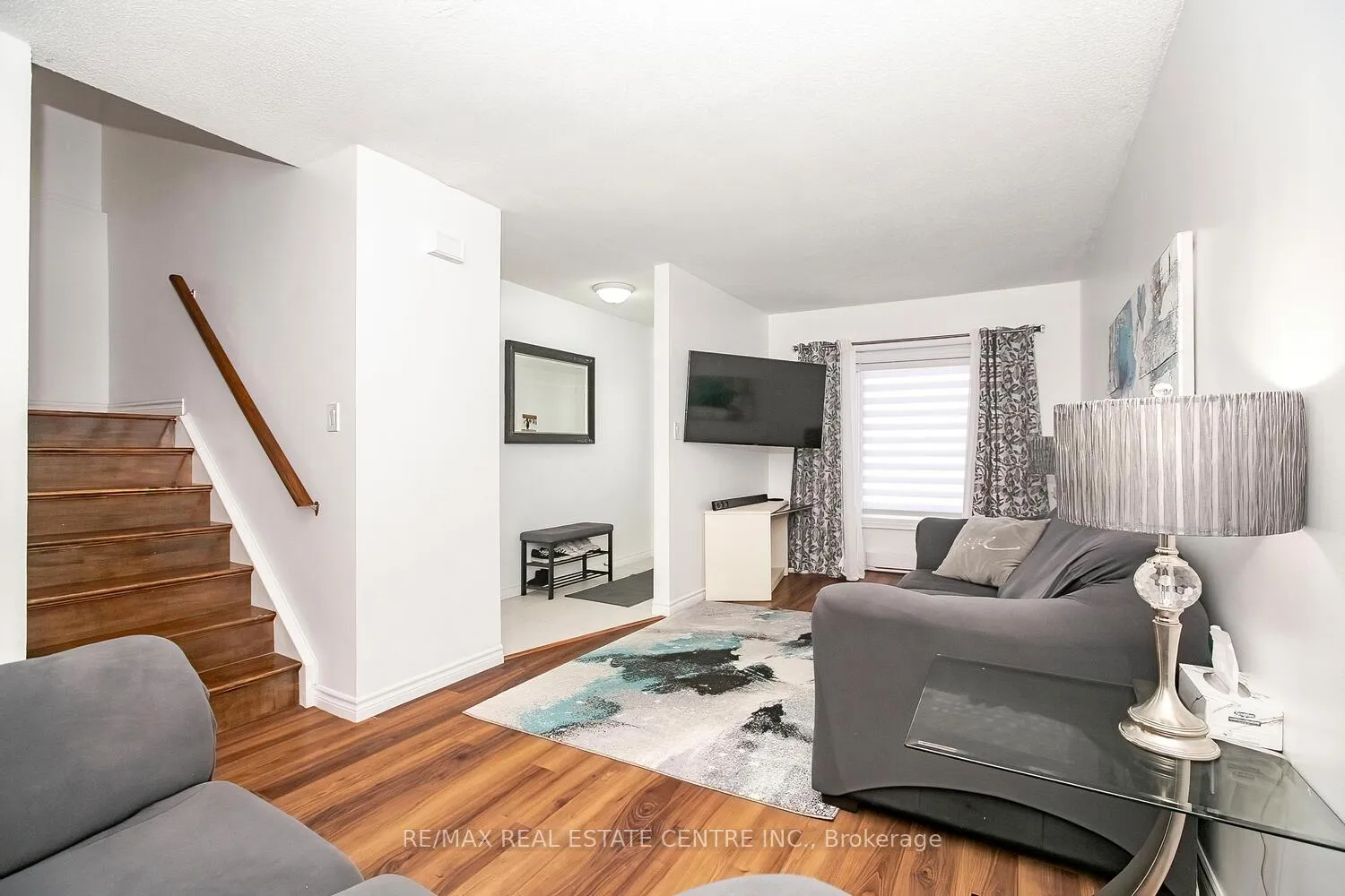 Photo 5 of Unit 27, 31 Parkview Drive, Orangeville — HOMEH