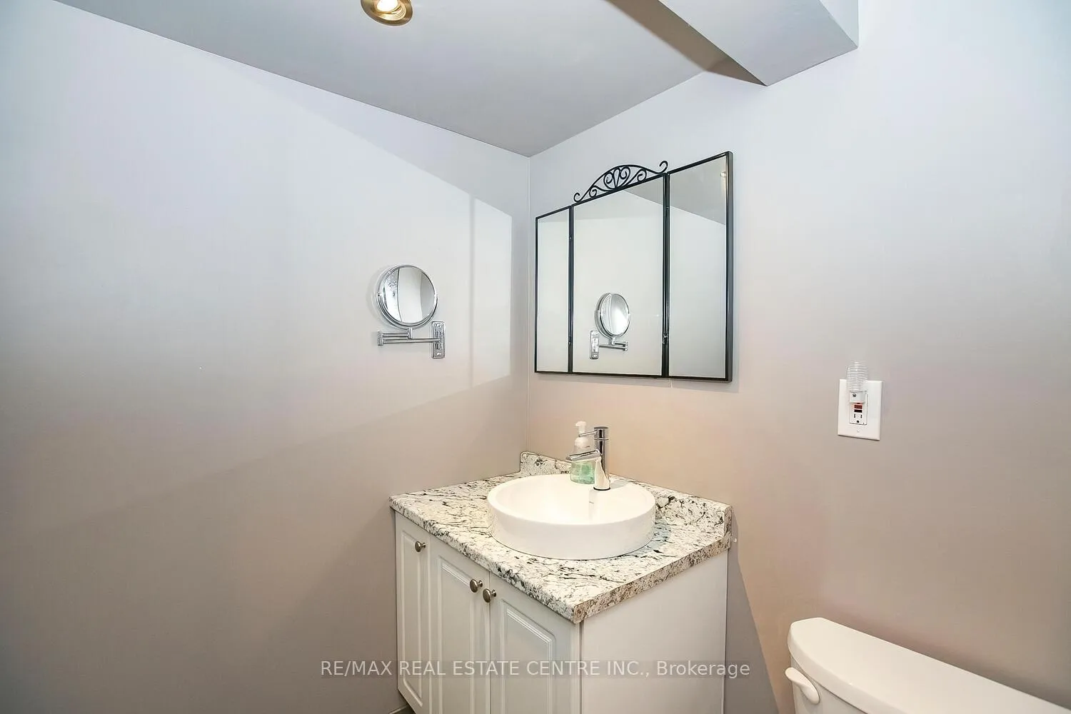 Photo 25 of Unit 27, 31 Parkview Drive, Orangeville — HOMEH