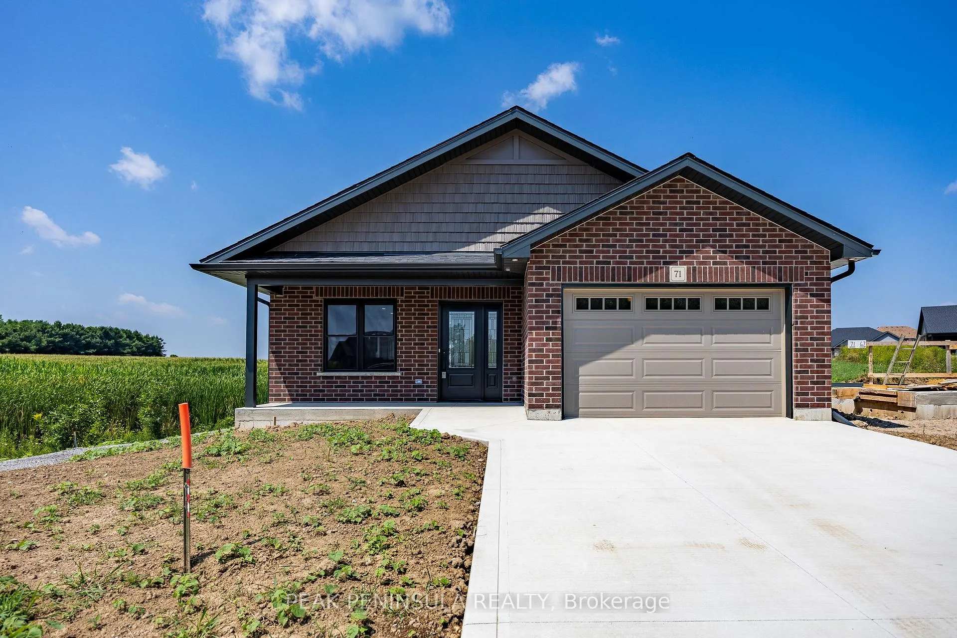 Photo of 71 Hunter Drive S