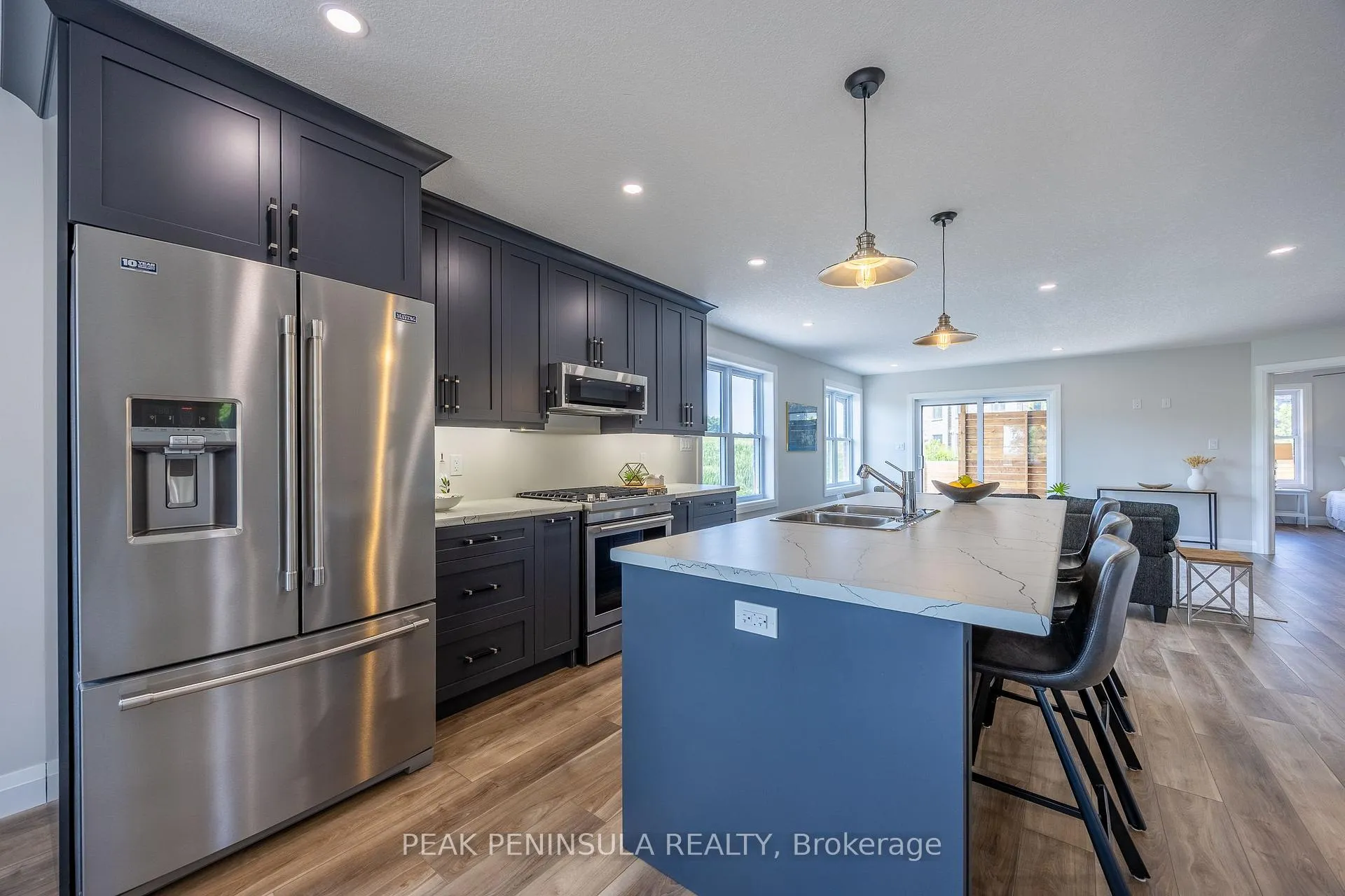 Photo 4 of 71 Hunter Drive S, Norfolk, Port Rowan — HOMEH