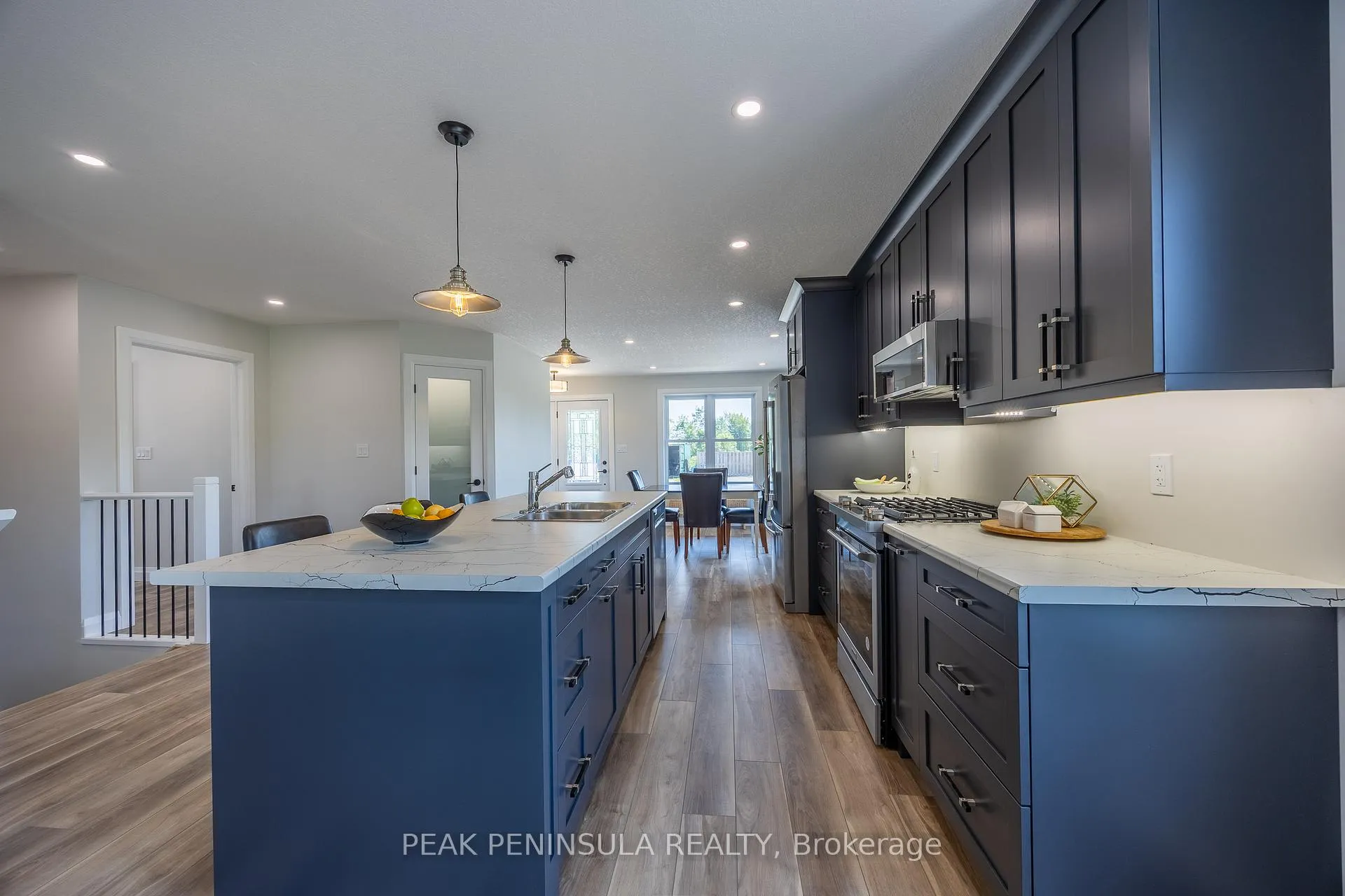 Photo 5 of 71 Hunter Drive S, Norfolk, Port Rowan — HOMEH