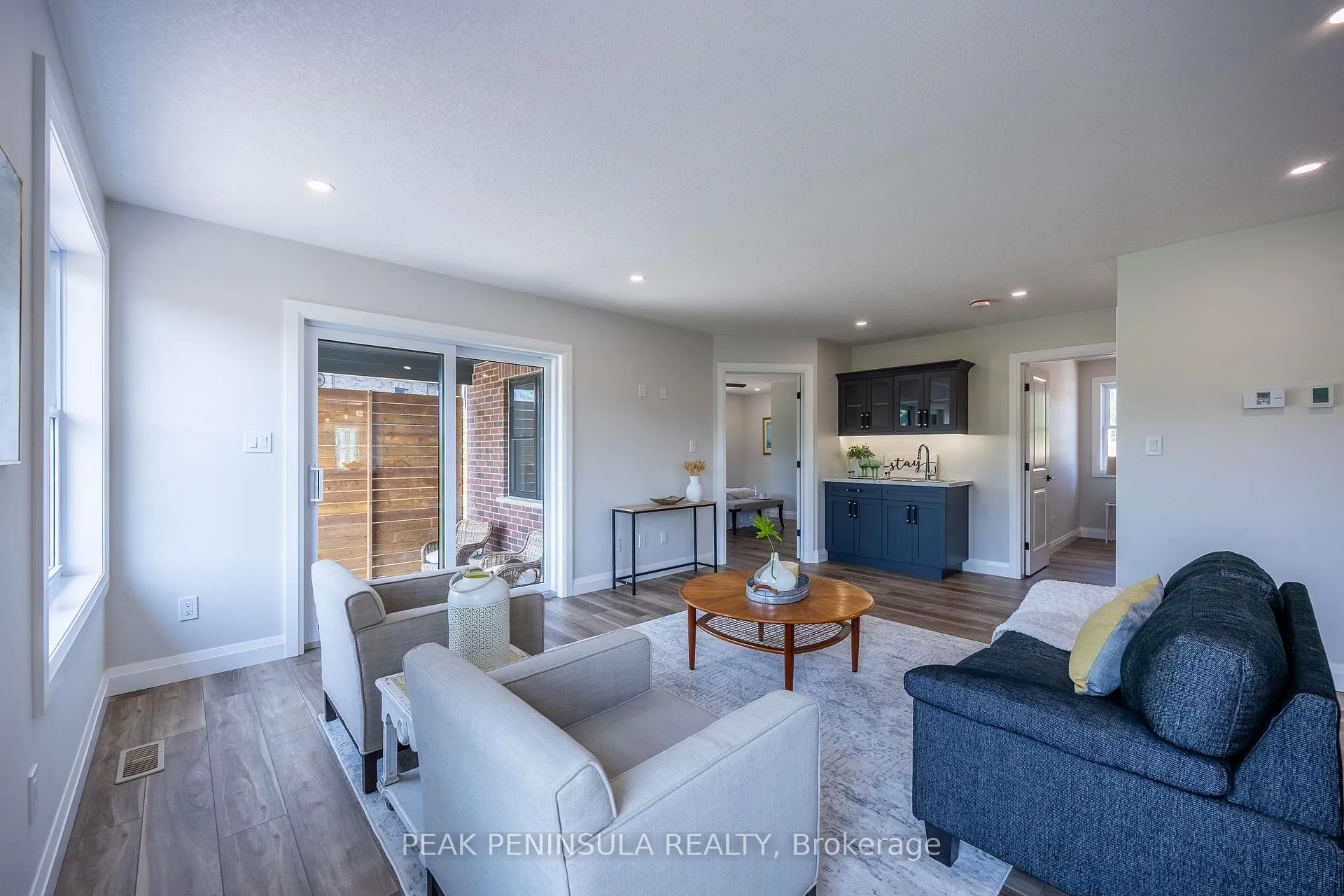Photo 6 of 71 Hunter Drive S, Norfolk, Port Rowan — HOMEH