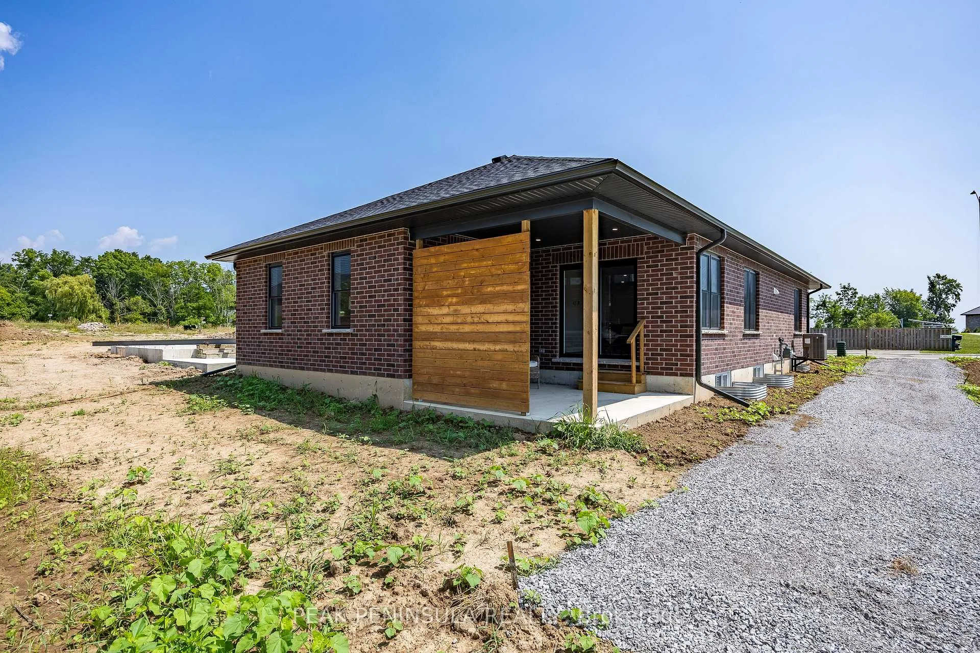Photo 19 of 71 Hunter Drive S, Norfolk, Port Rowan — HOMEH