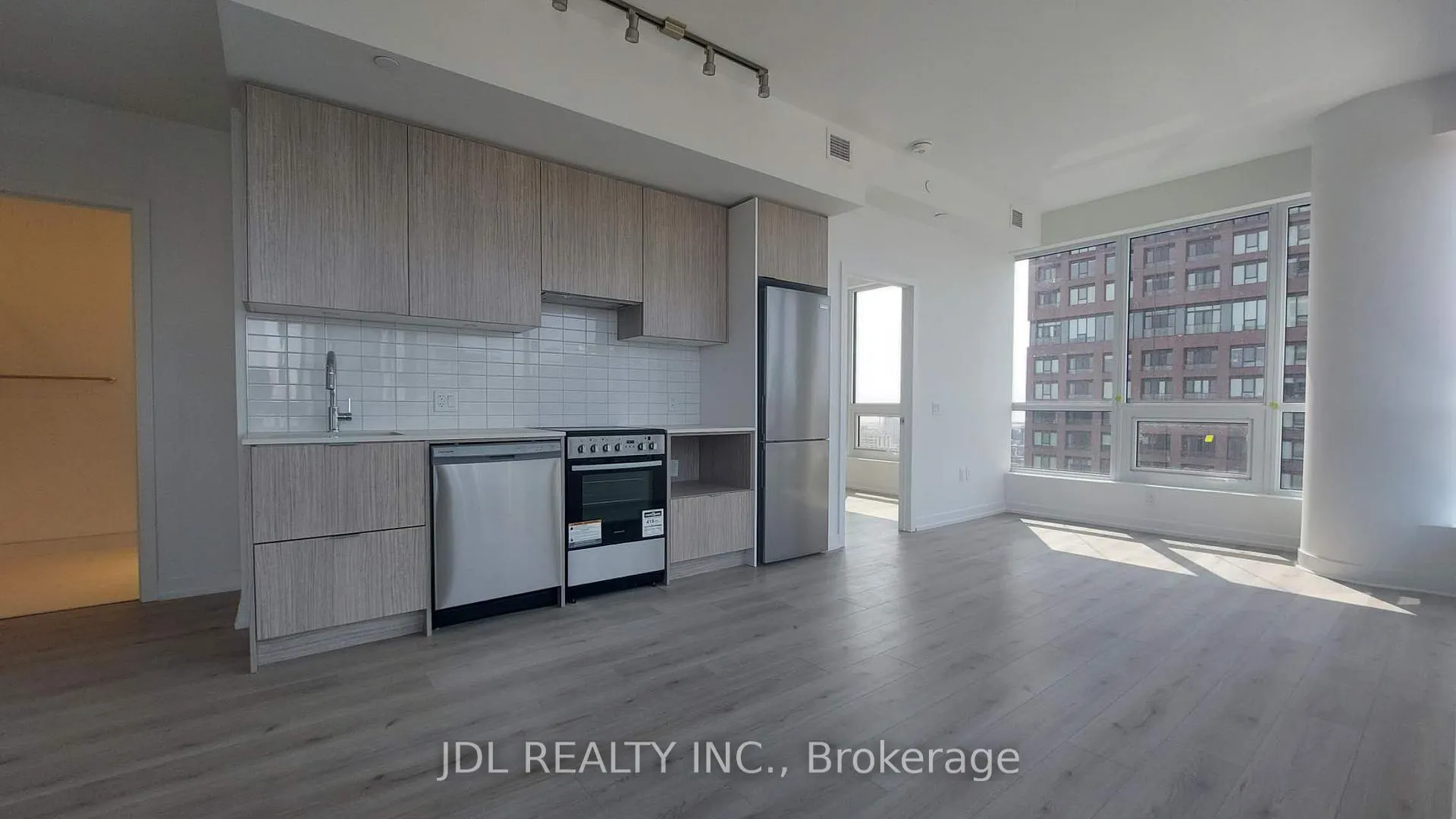 Photo 2 of Unit 3702, 395 Bloor Street E, Toronto, North St. James Town — HOMEH