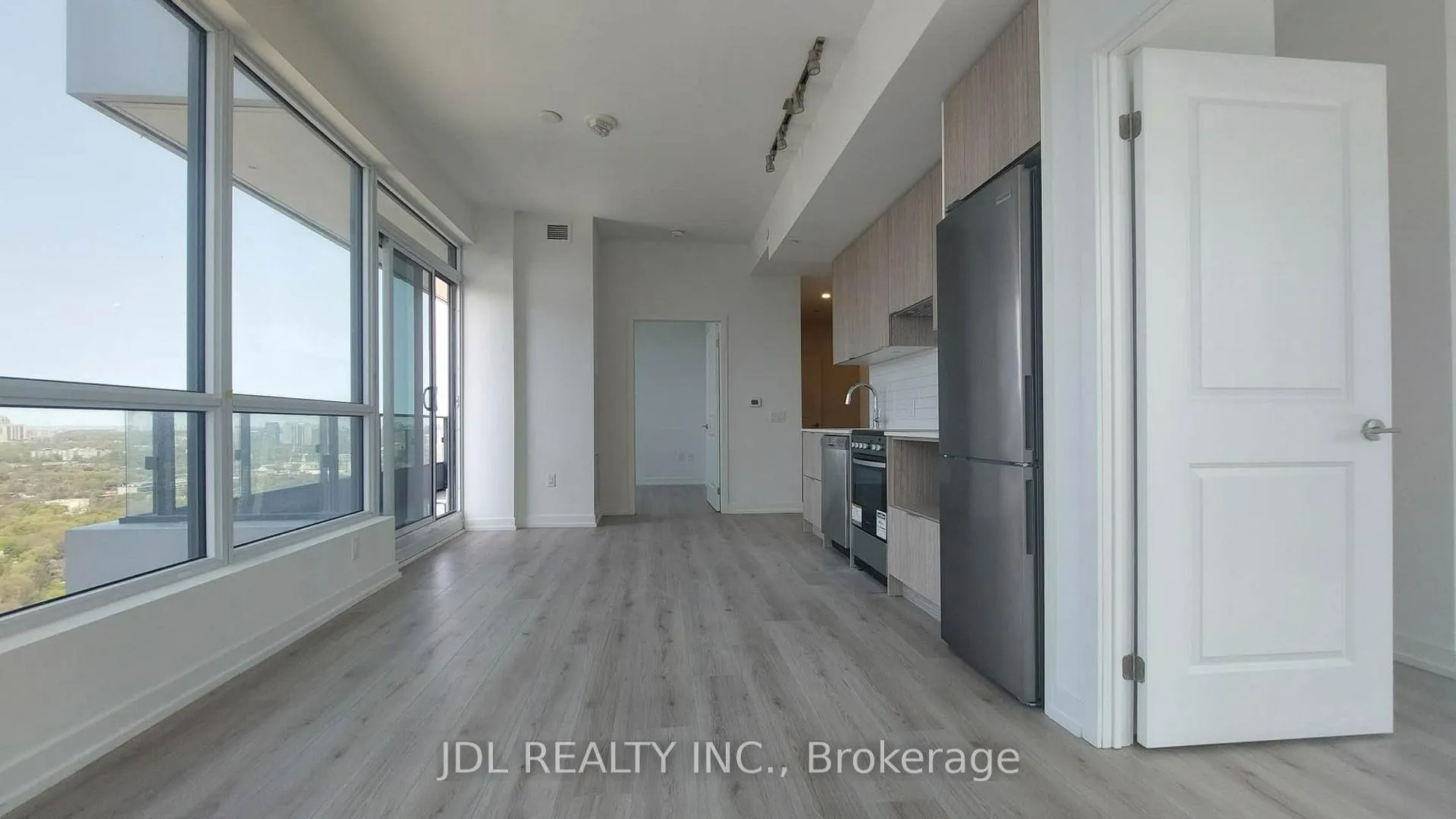 Photo 3 of Unit 3702, 395 Bloor Street E, Toronto, North St. James Town — HOMEH
