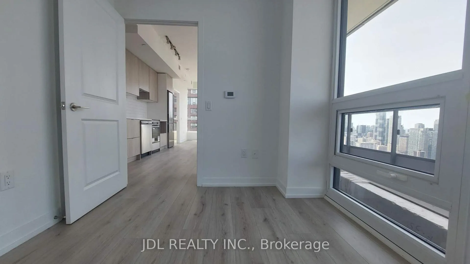 Photo 7 of Unit 3702, 395 Bloor Street E, Toronto, North St. James Town — HOMEH